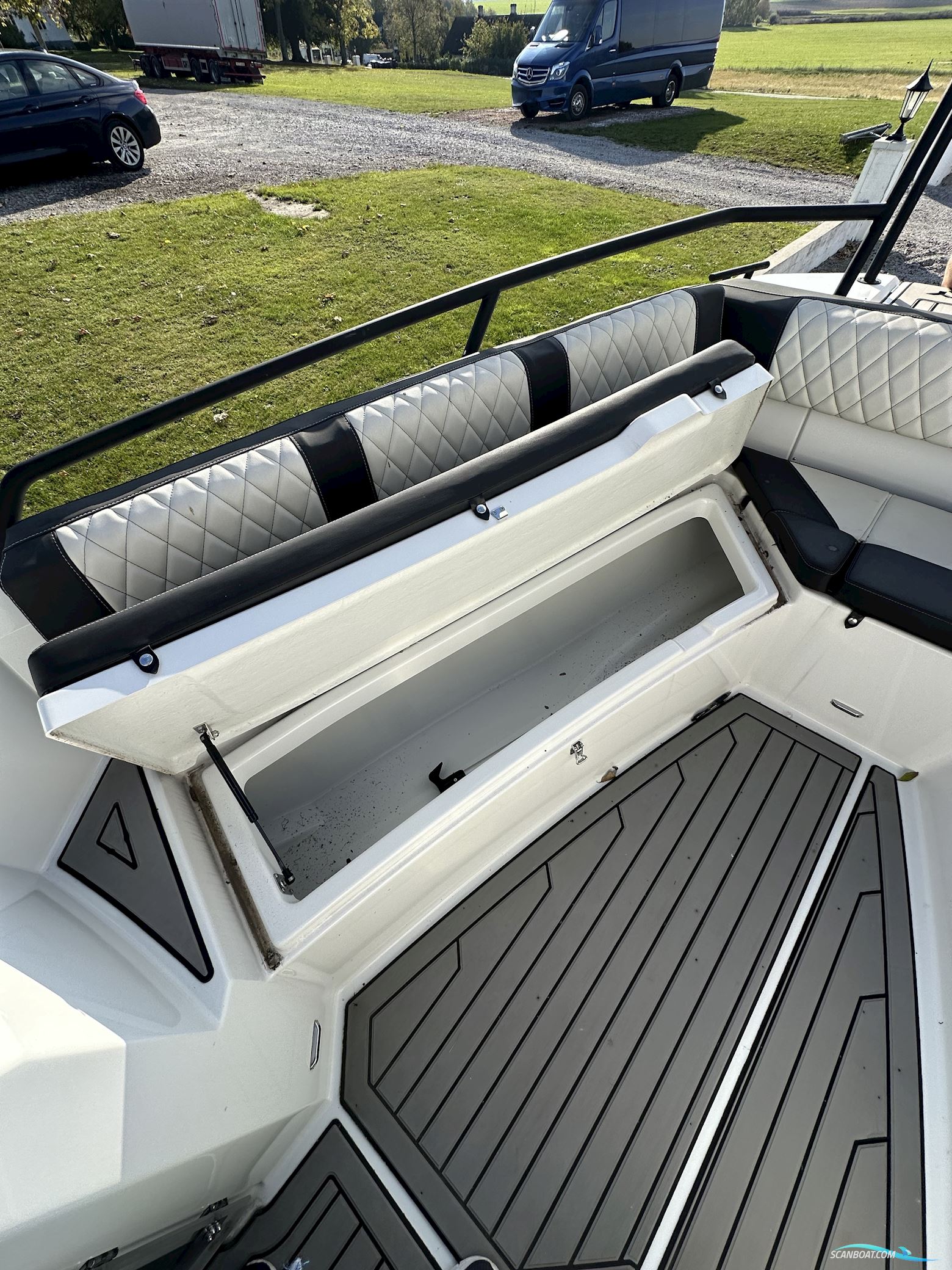 FINNMASTER Husky R8 S