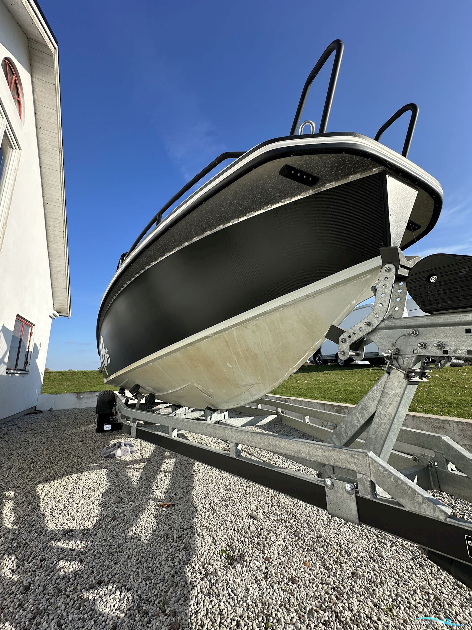 FINNMASTER Husky R8 S