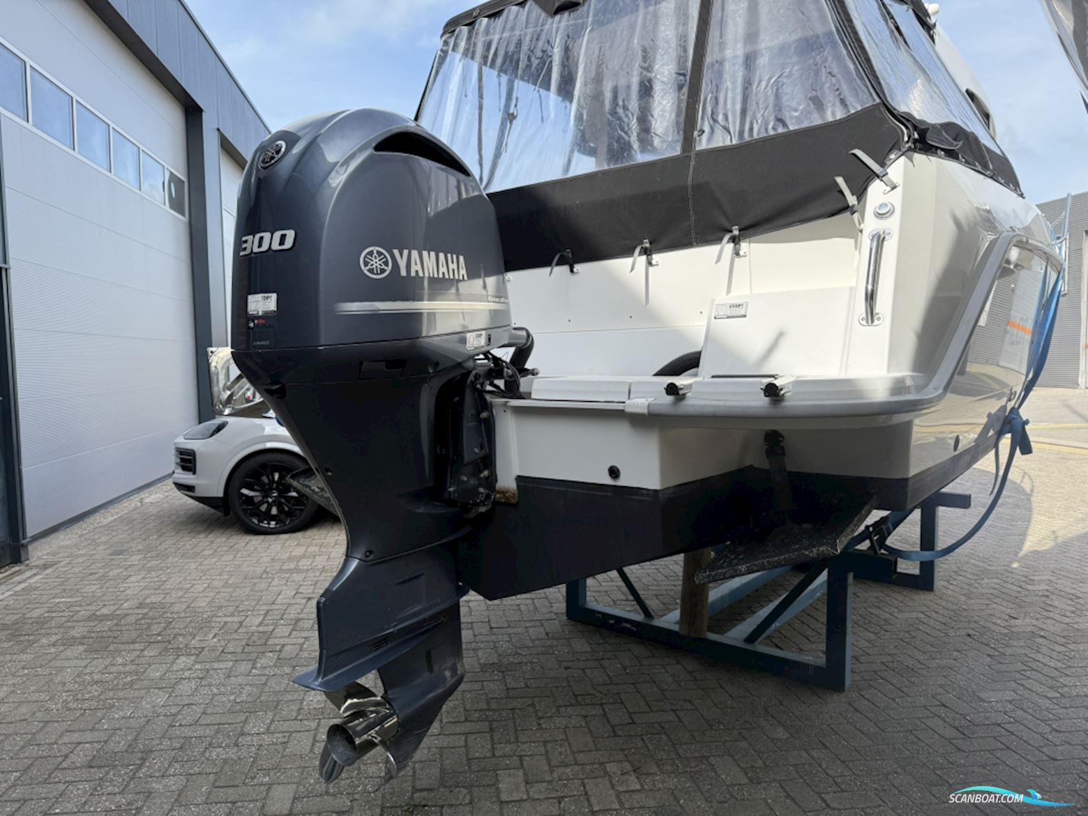 Finnmaster Pilot 8