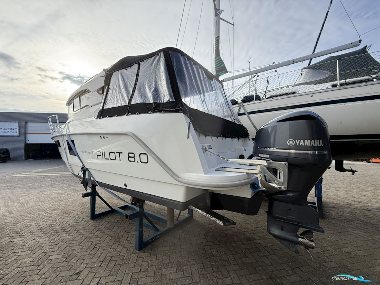 Finnmaster Pilot 8