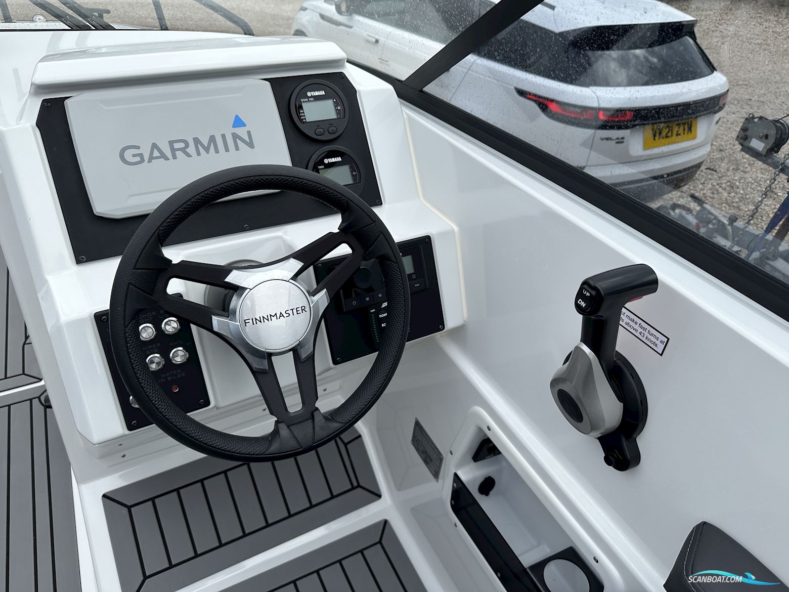 FINNMASTER R6 Bowrider