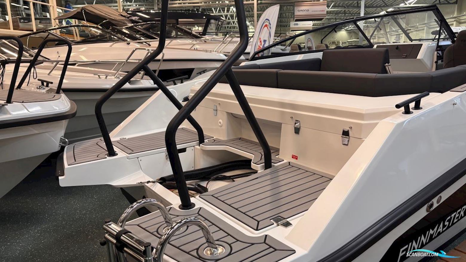 FINNMASTER R6