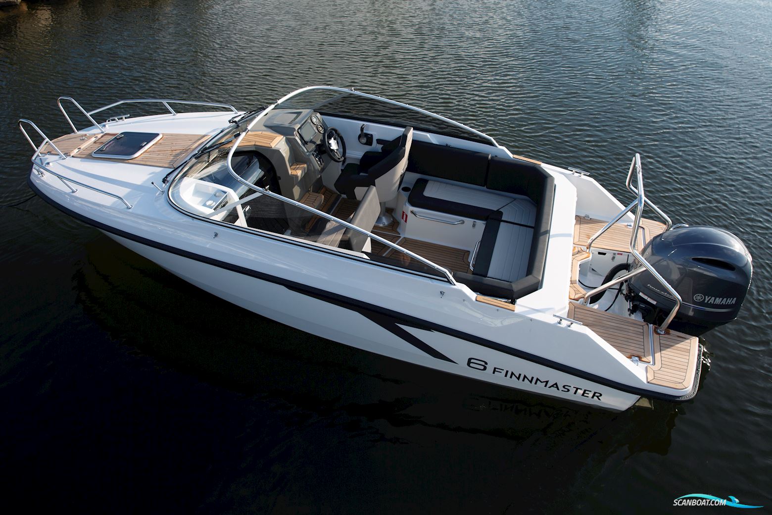 Finnmaster T6 Motorboten 2022, met Yamaha  F150Xca motor, Denemarken