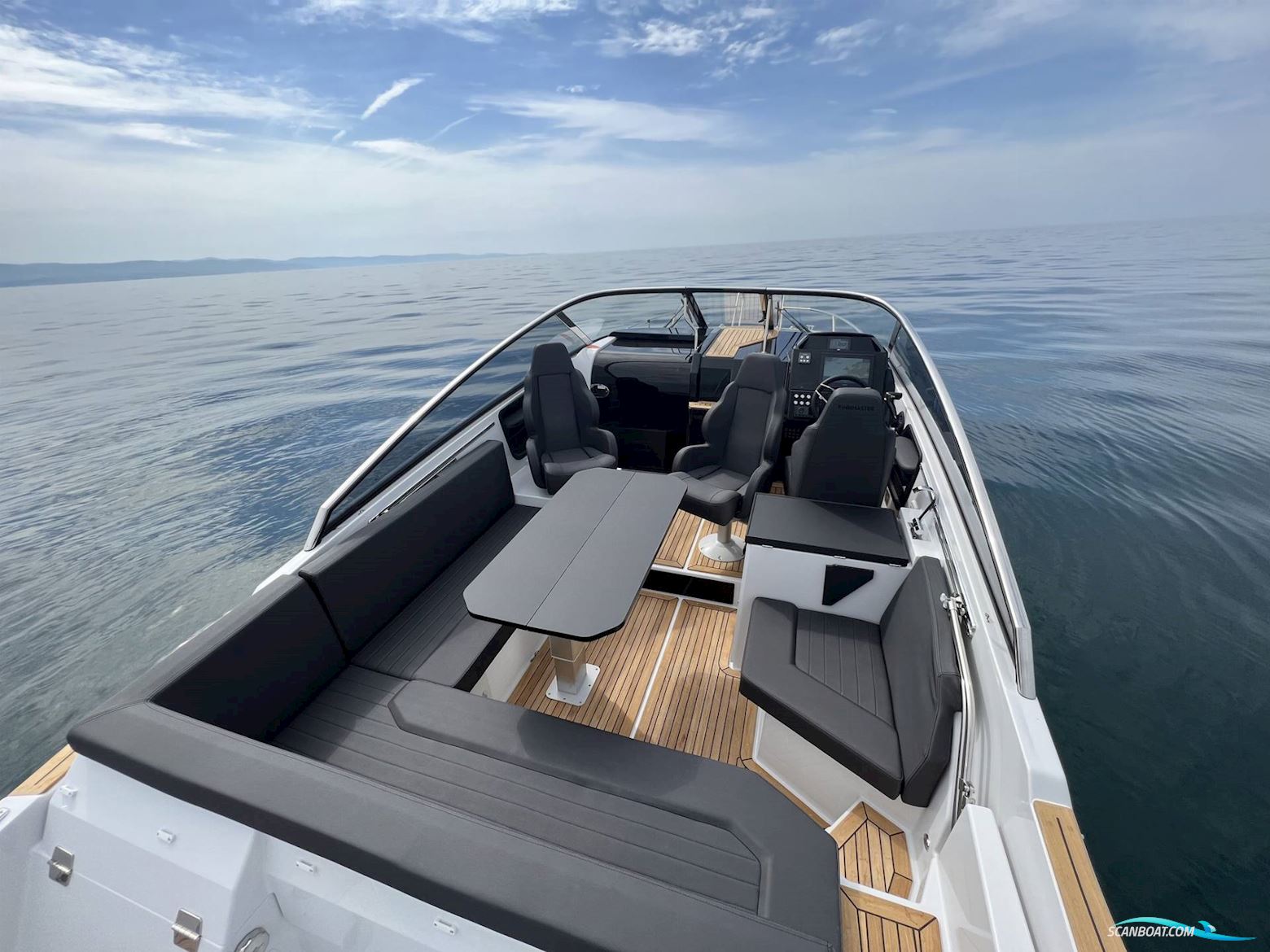 Finnmaster T8 - Yamaha 300 HK/Udstyr