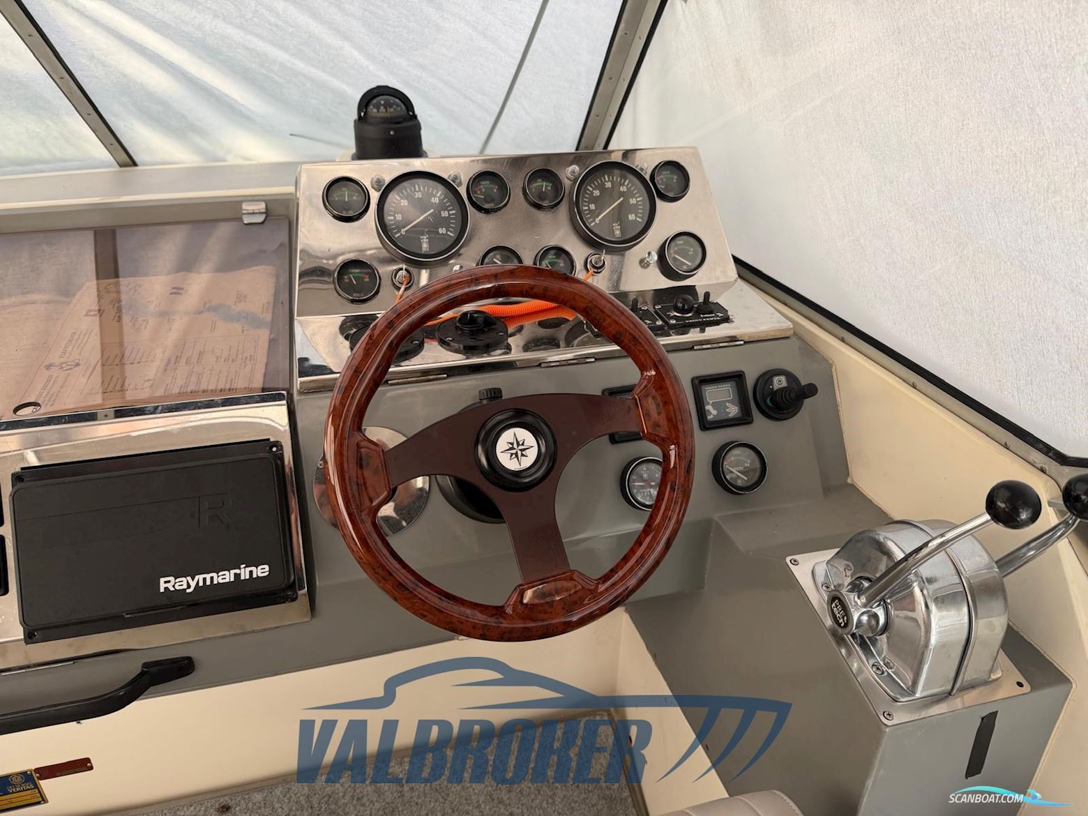 Fjord Dolphin 775