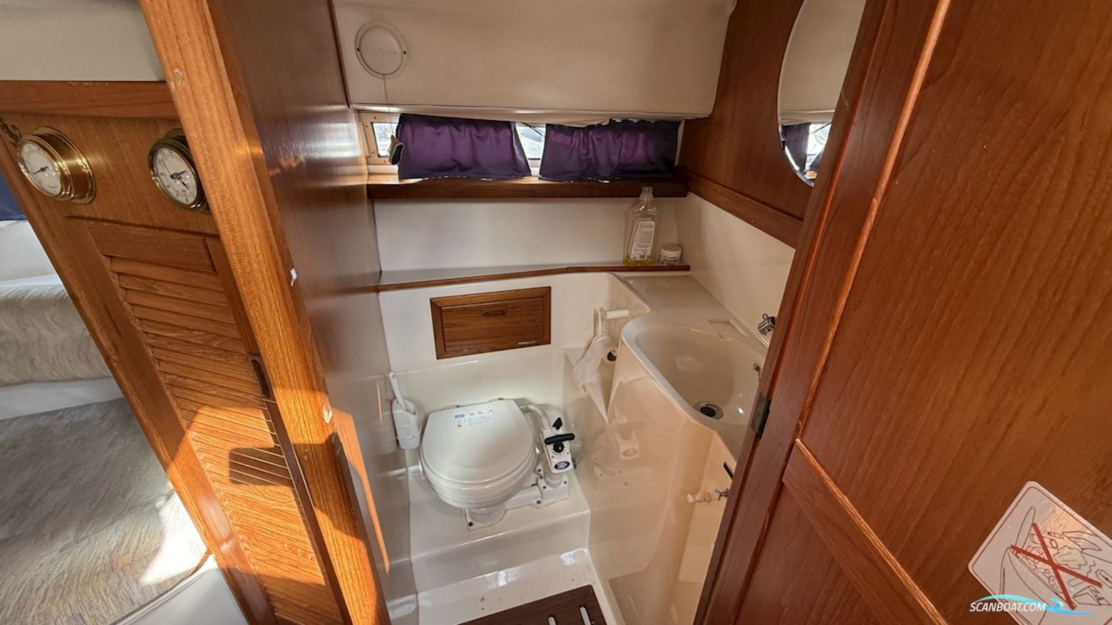 Fjord Dolphin 840