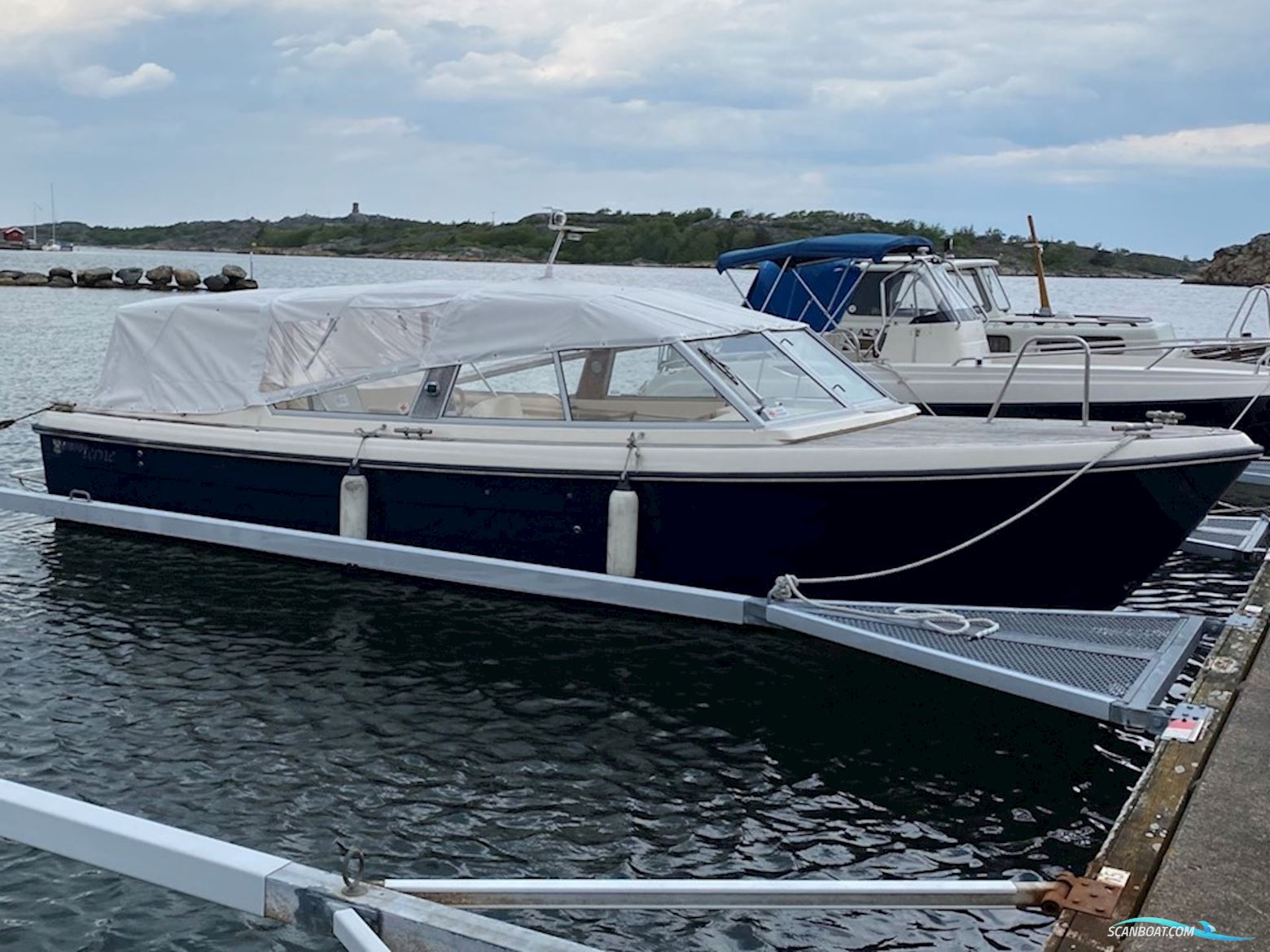 Fjord Terne 24 Motorboten 2001, met Yanmar 4LH-Hte motor, Sweden