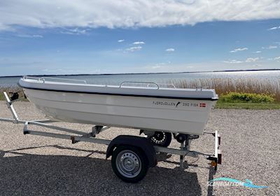 Fjordjollen 390 Fisk, Komplet Sæt, Variant 451, Yamaha F2,5 Motorboten 2026, met Yamaha F2,5 motor, Denemarken