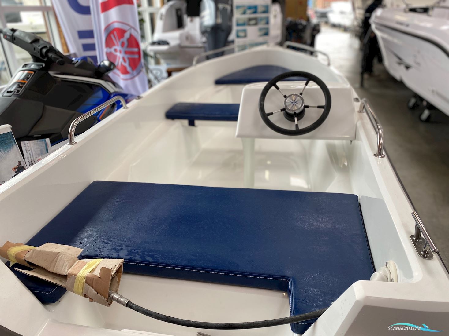 Fjordjollen 390 Fisk m. Styrepult