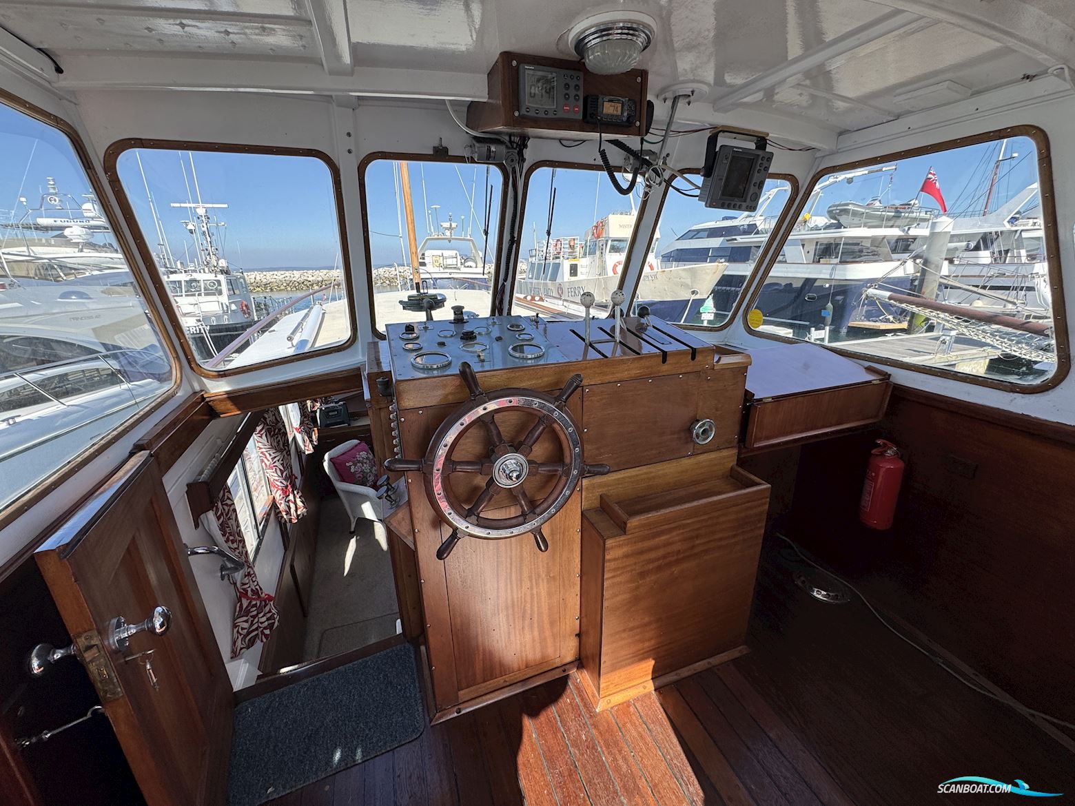 Fleur de Lys 50