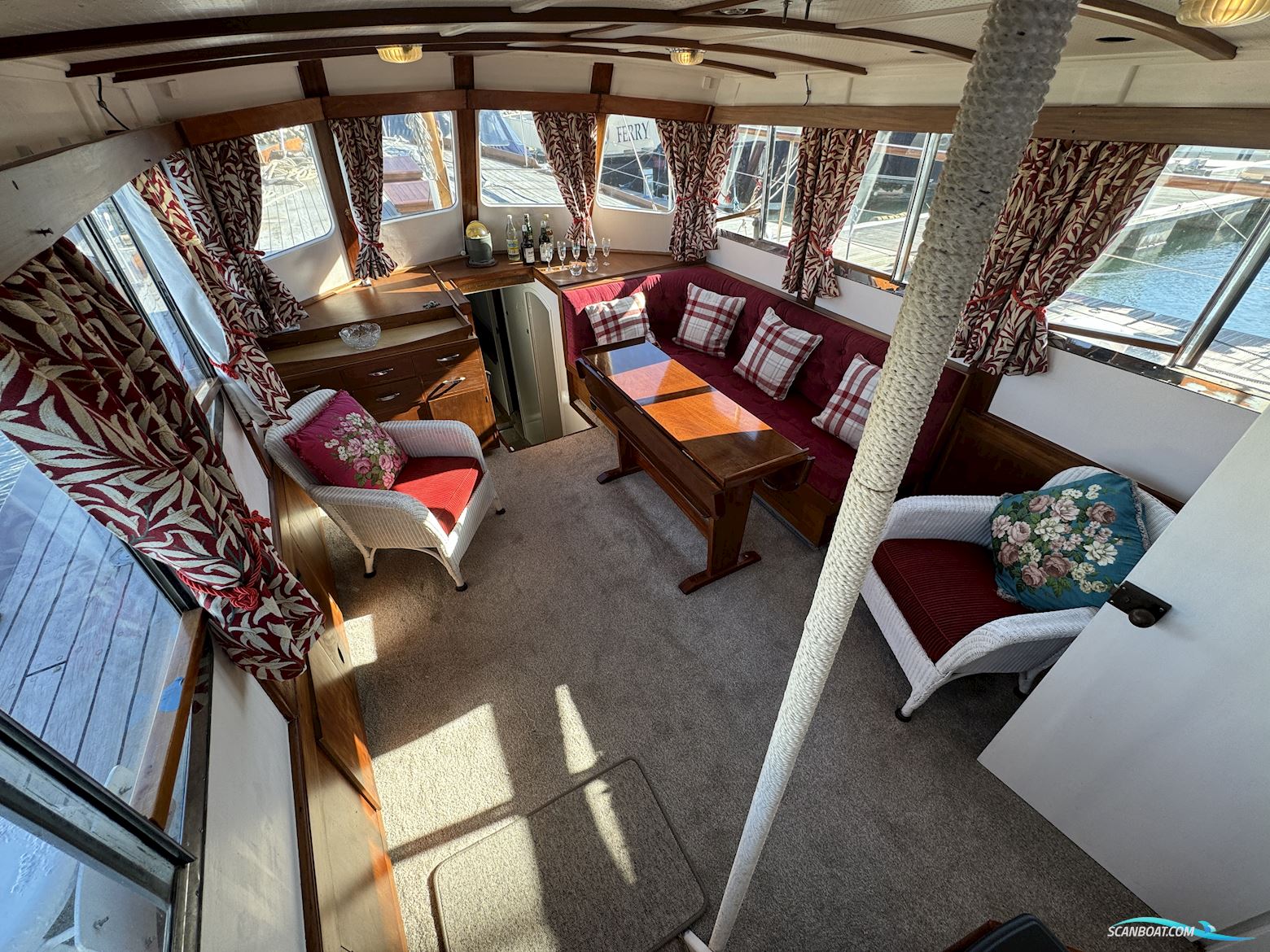 Fleur de Lys 50