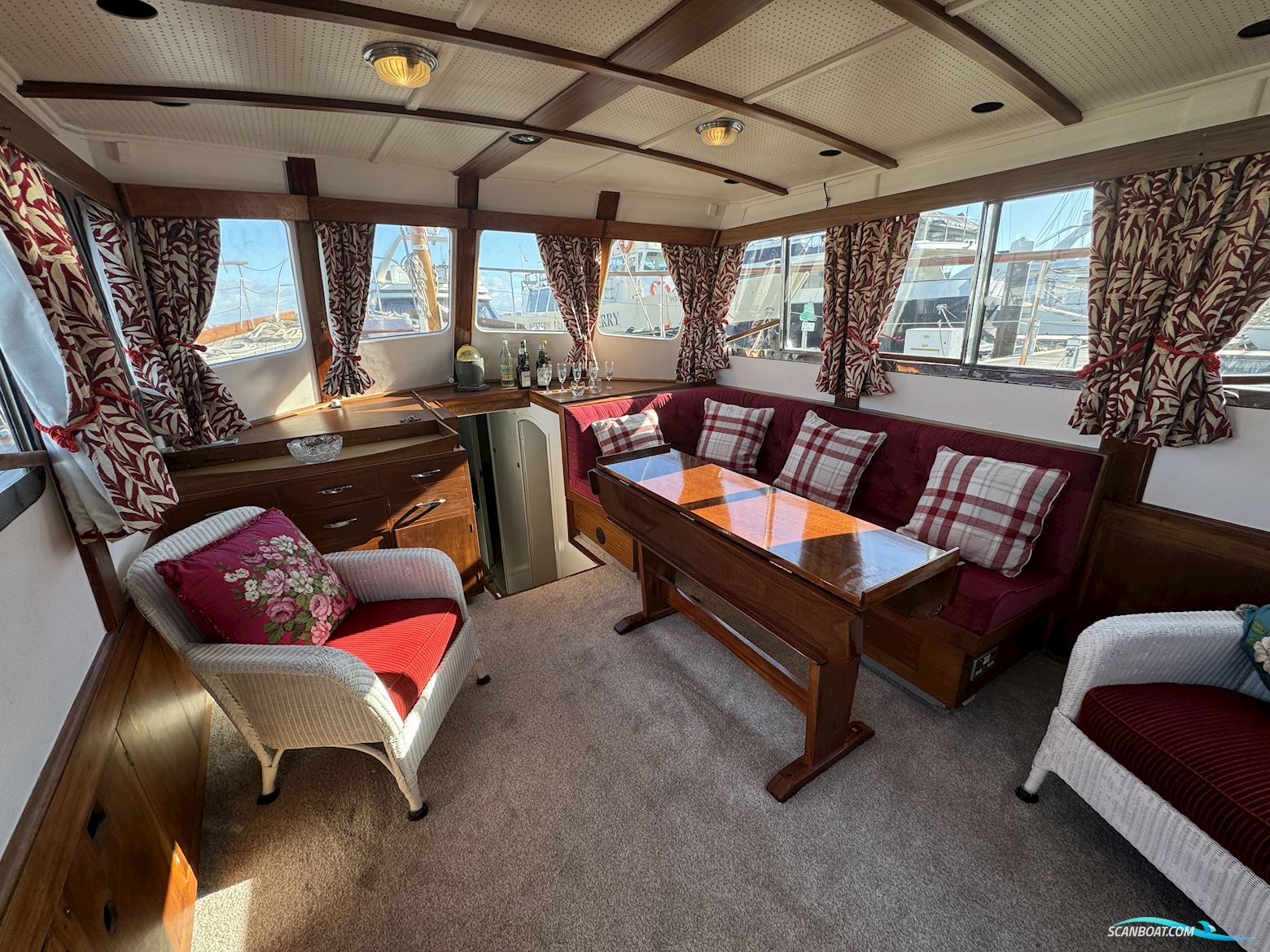 Fleur de Lys 50