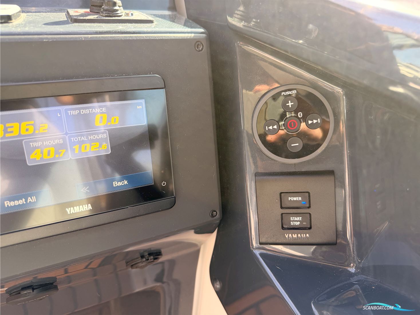 Flipper 800 DC, 2024 - Yamaha 300 hk
