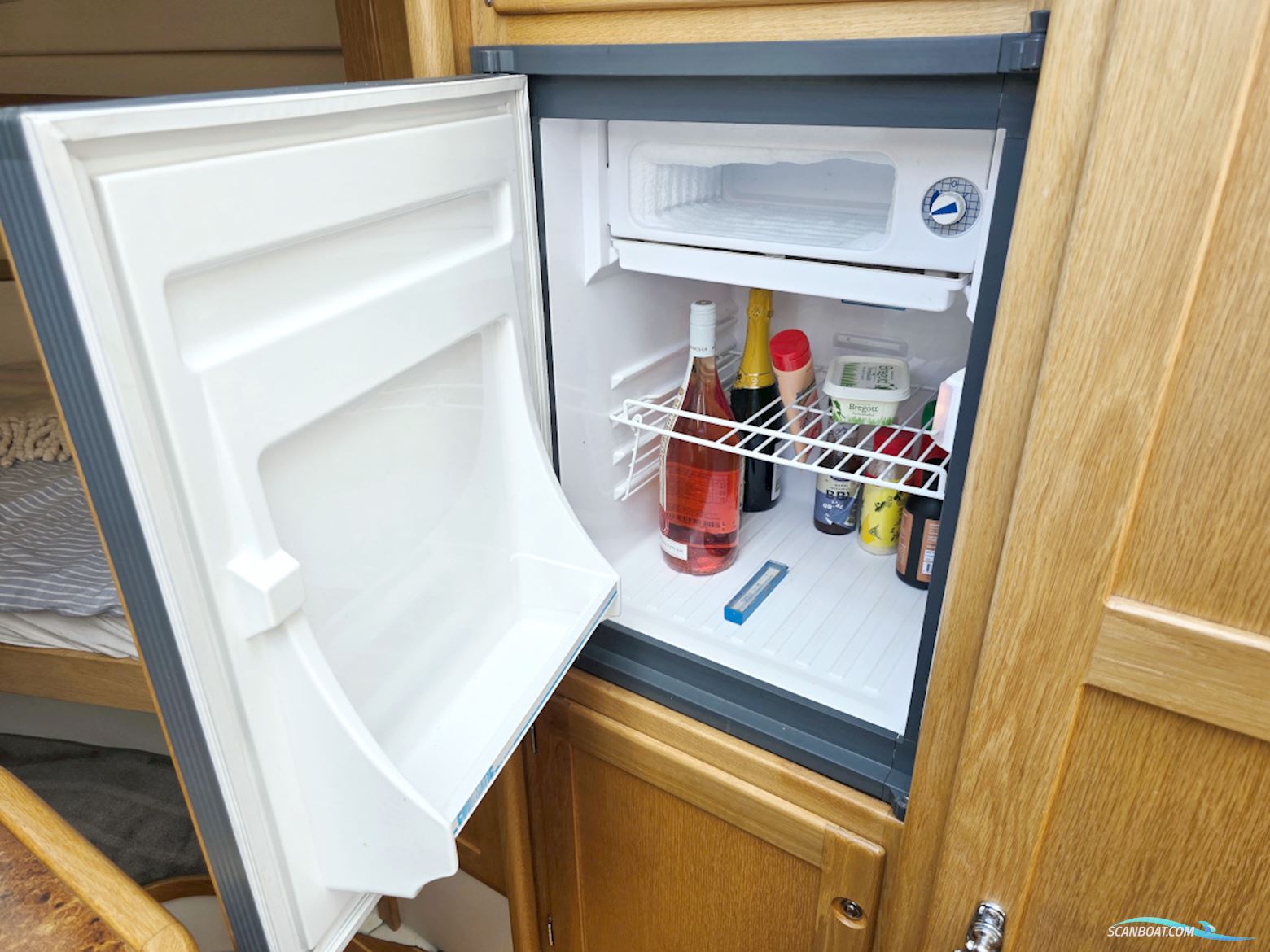 Forbina 10000 Volvo Penta KAD 300 EDC