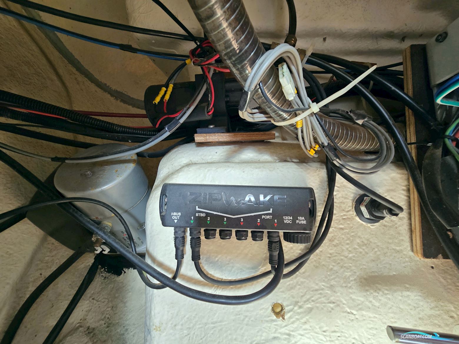 Forbina 10000 Volvo Penta KAD 300 EDC