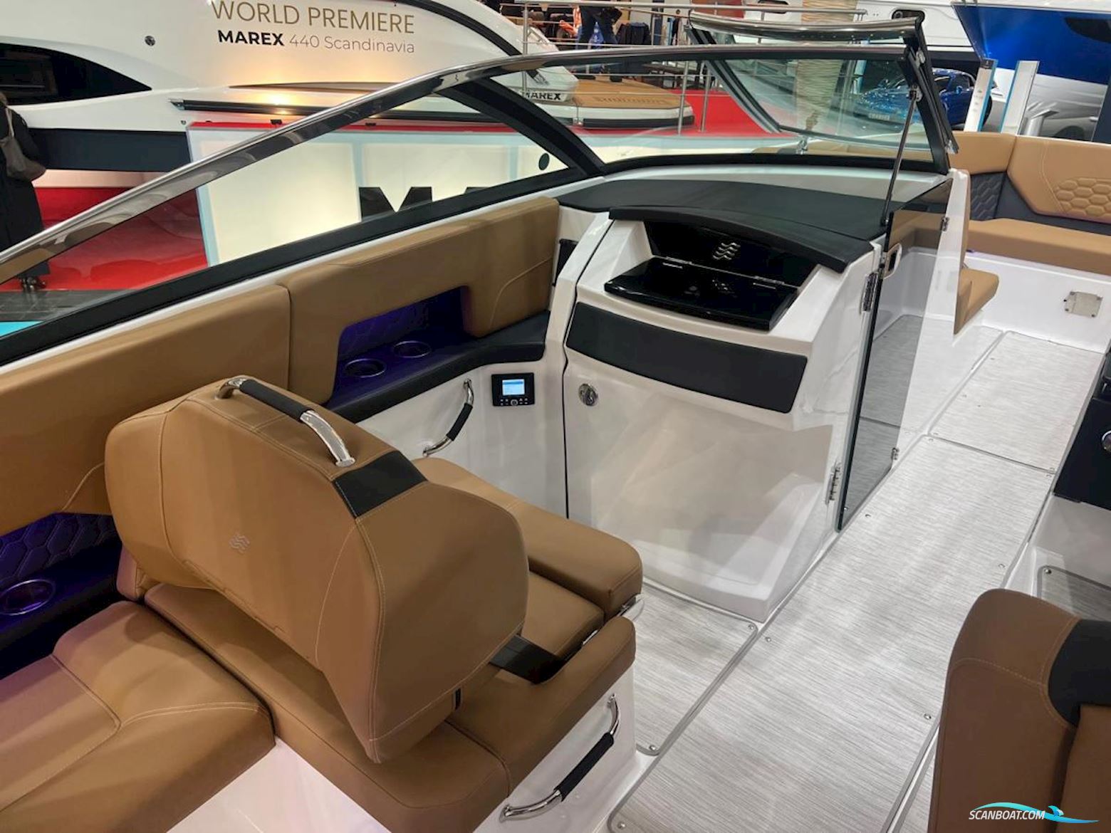 Four Winns  H9 Bowrider