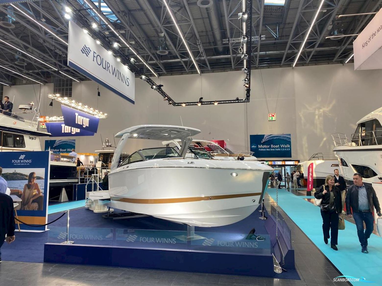 Four Winns  H9 Bowrider