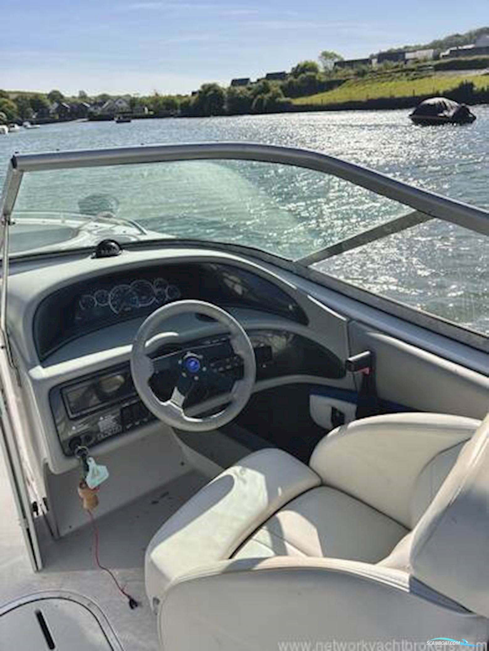 Four Winns 210 Horizon