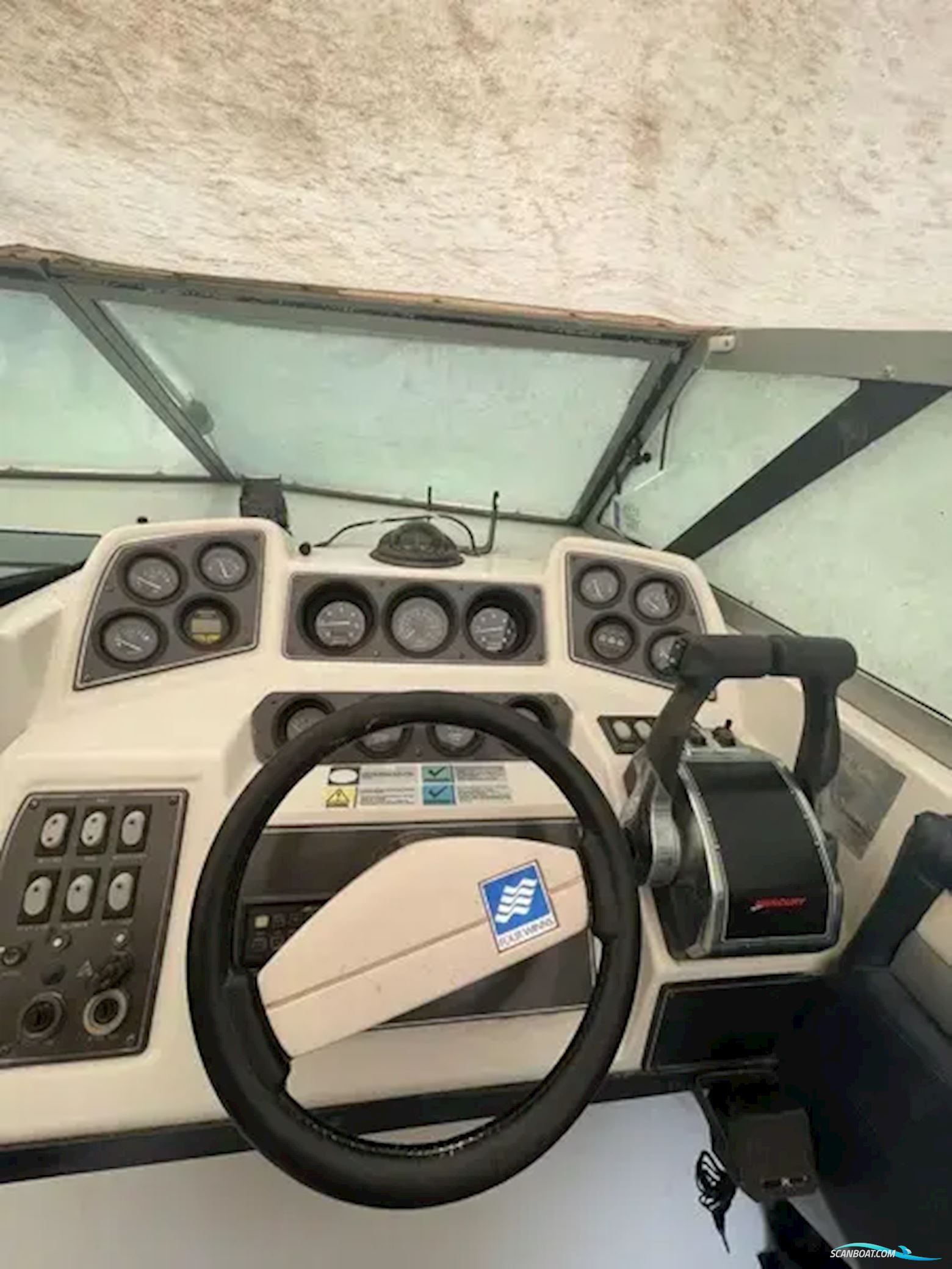 Four Winns 245 Vista