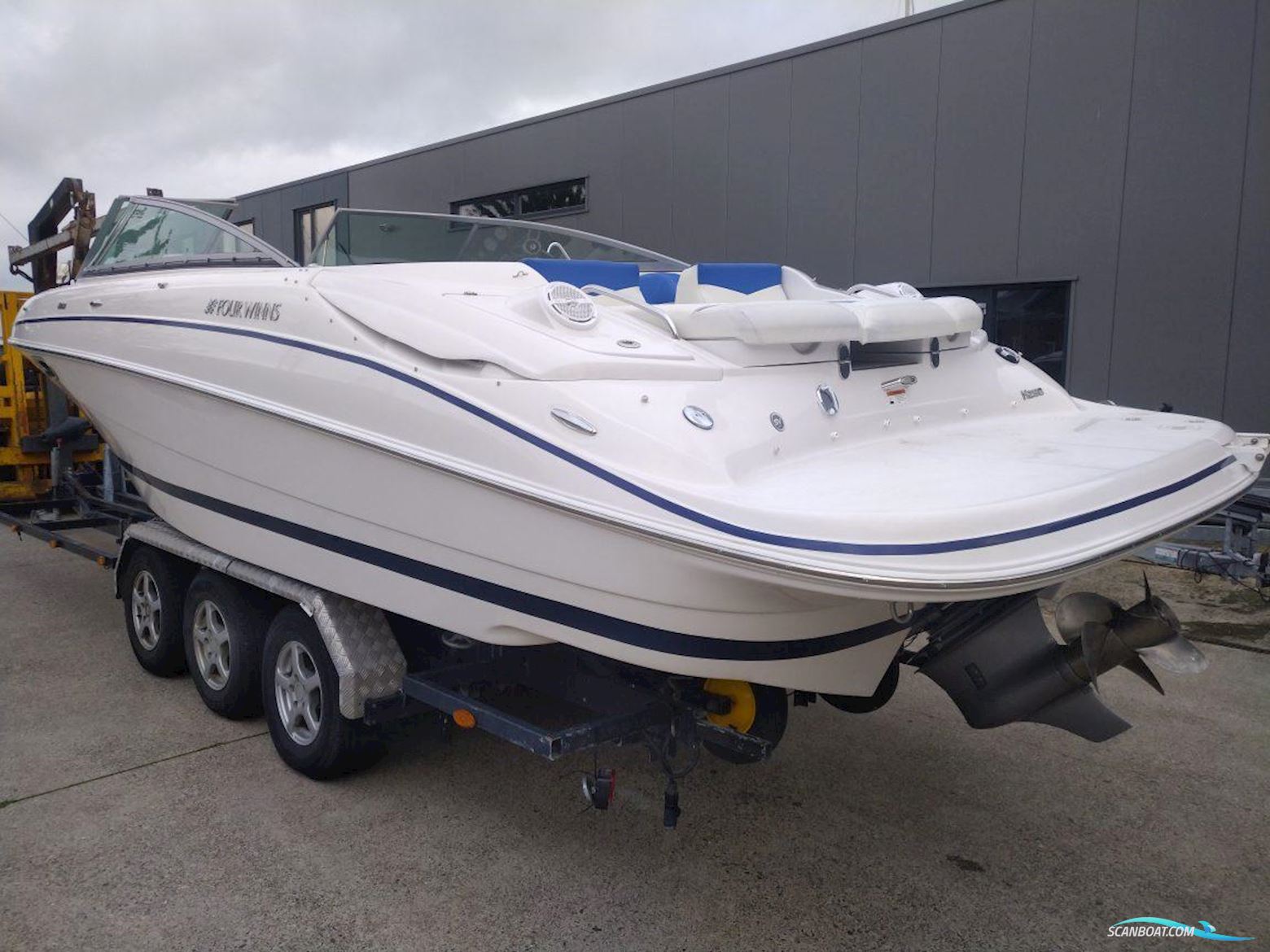 Four Winns 260 Horizon