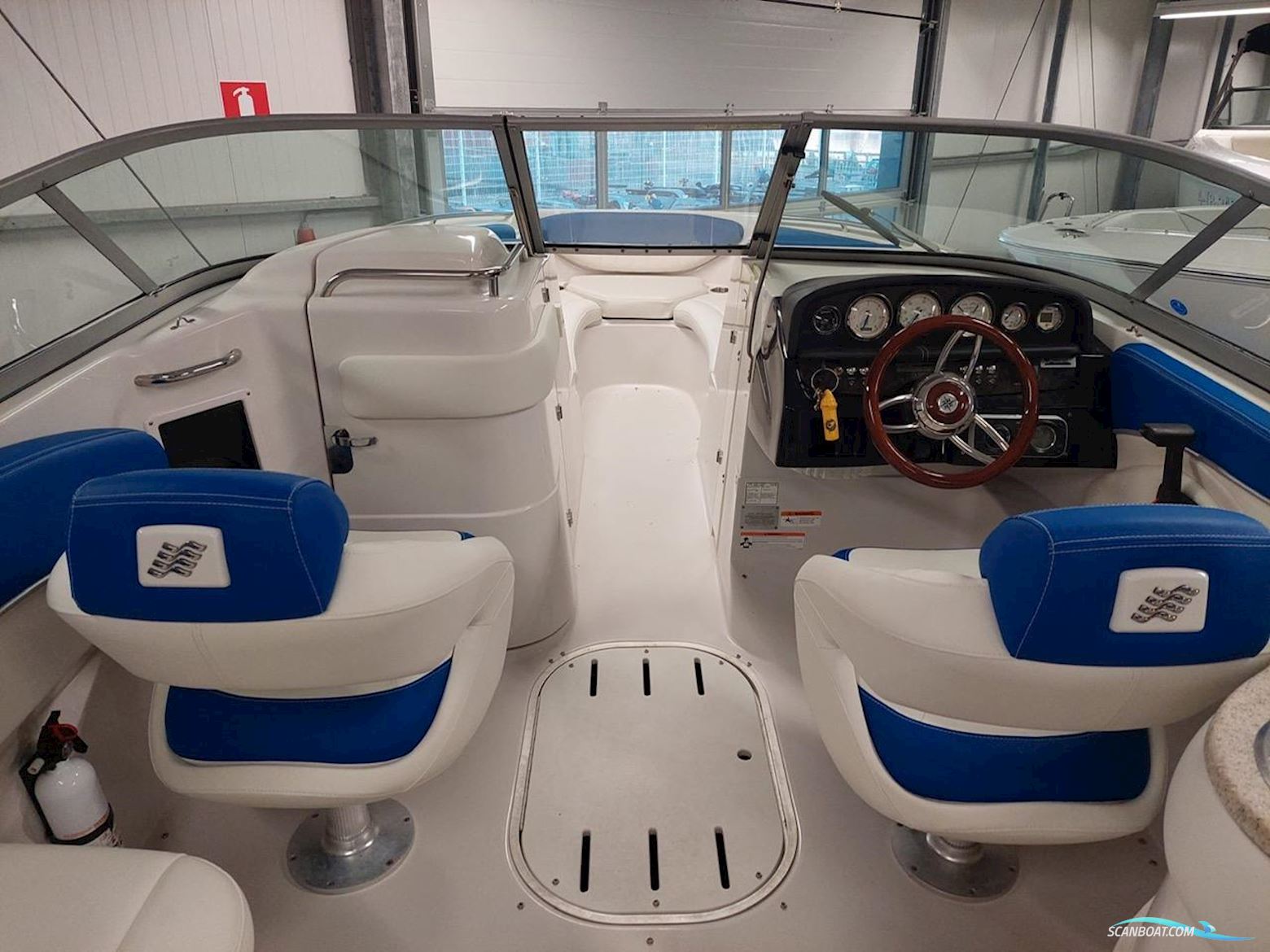 Four Winns 260 Horizon