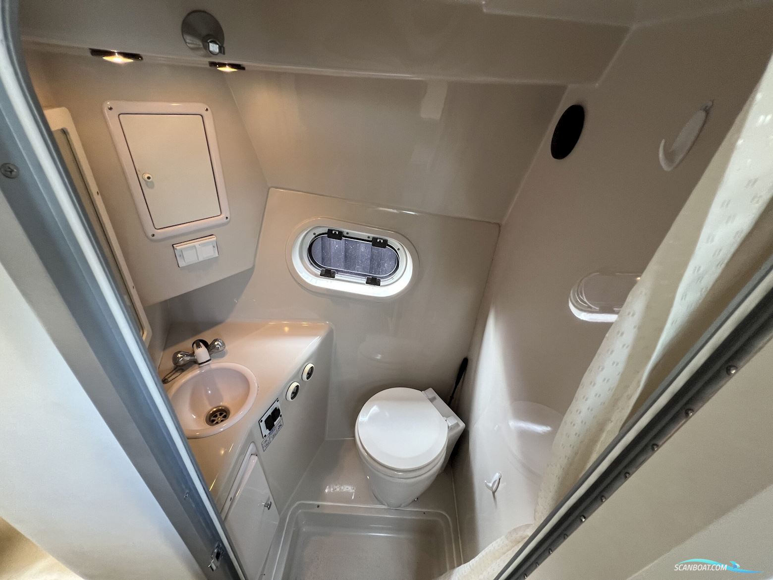 Four Winns 268 Vista