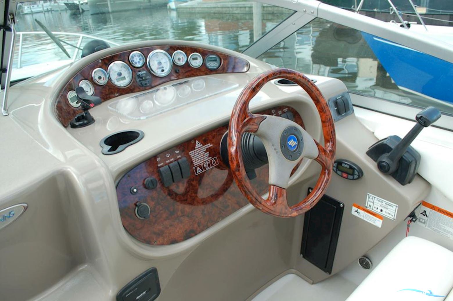 Four Winns 268 Vista Volvo D3 diesel