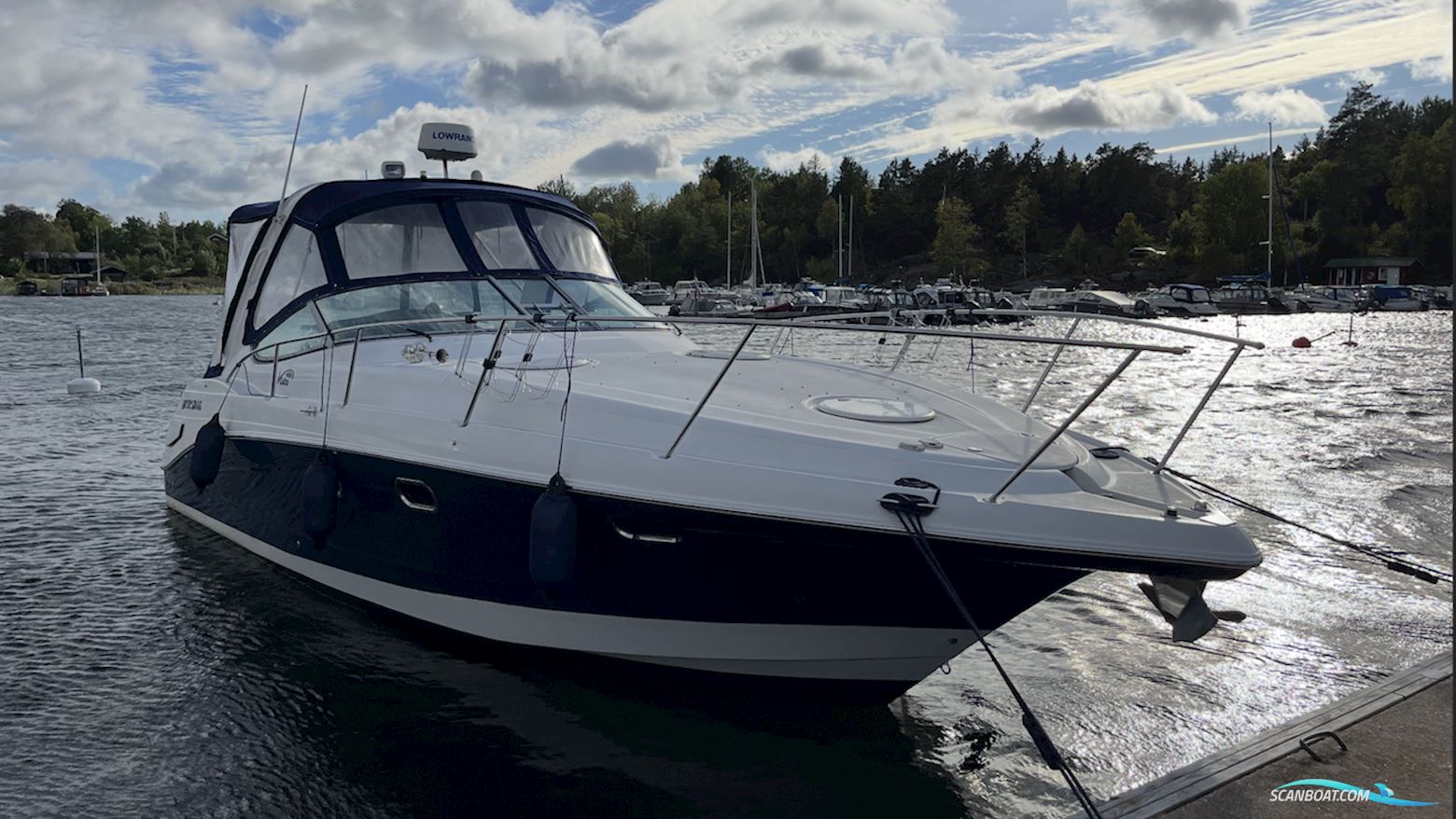 Four Winns 328 Vista Motorboten 2004, met 2 x Volvo Penta motor, Sweden
