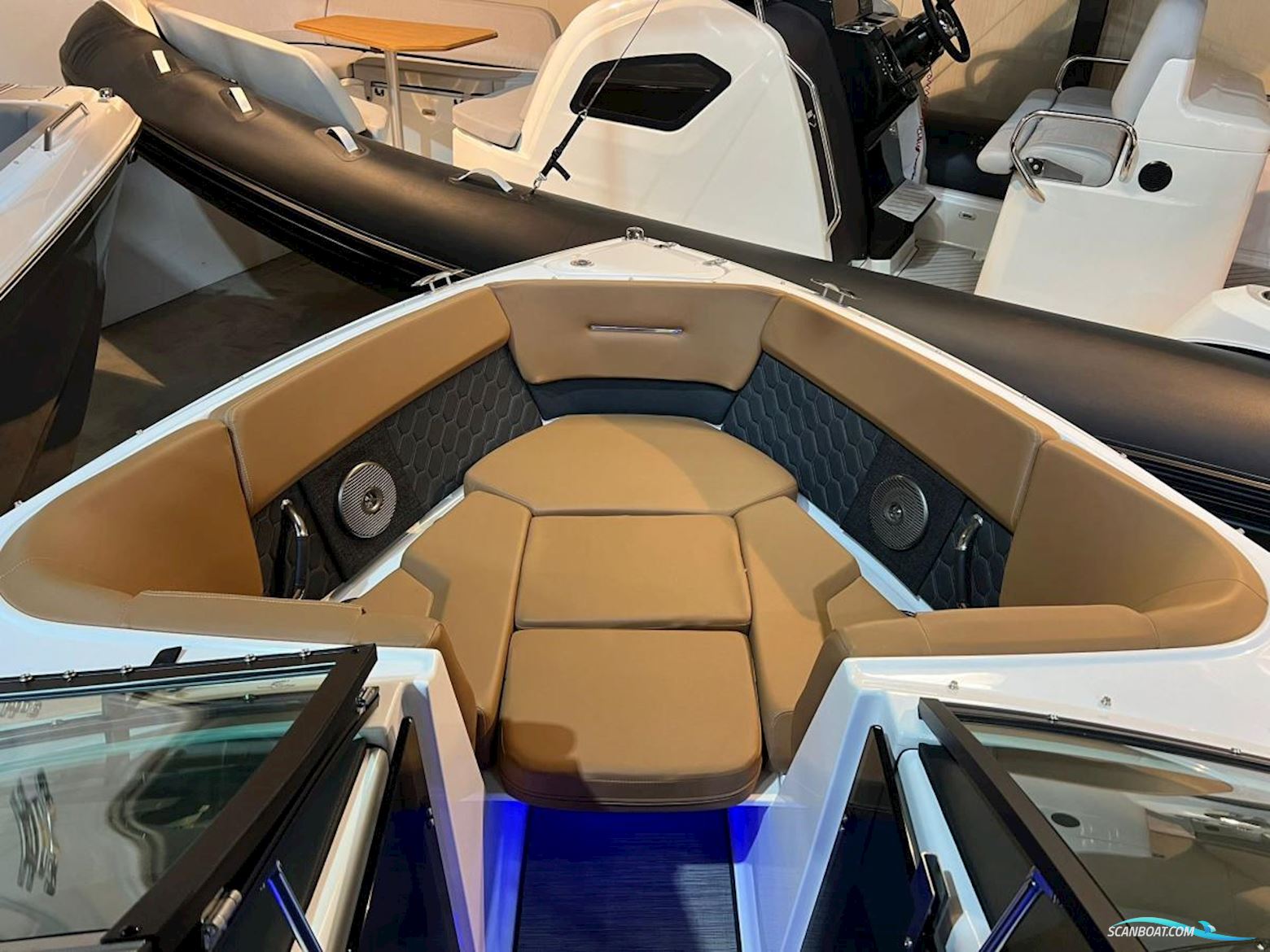 Four Winns H2 Outboard