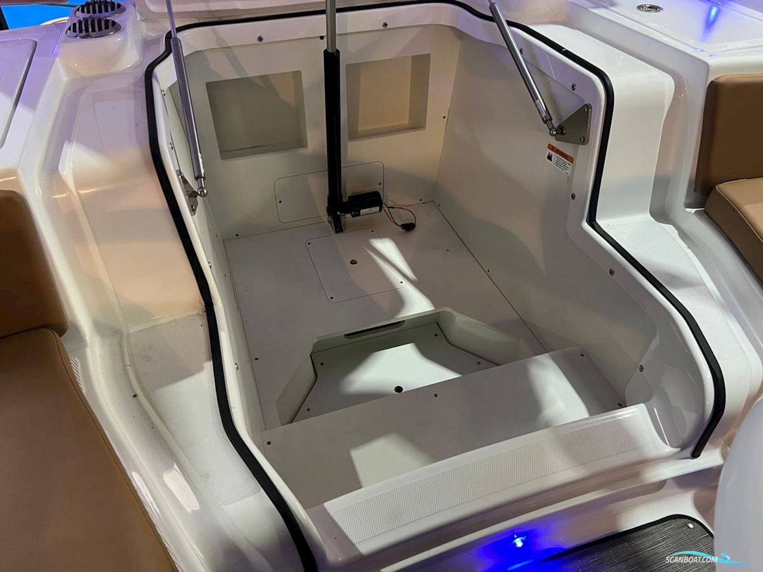 Four Winns H2 Outboard