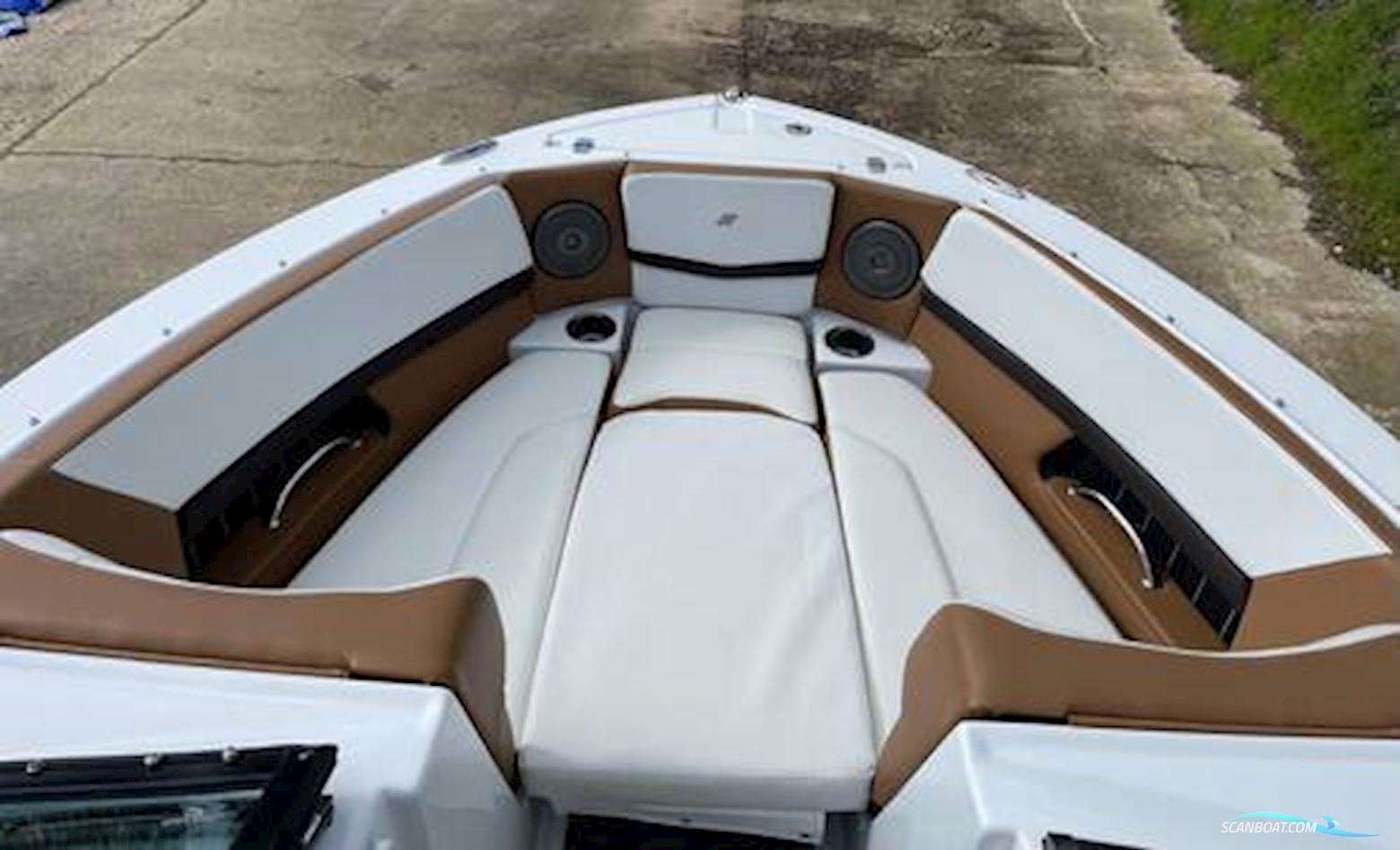 Four Winns H210