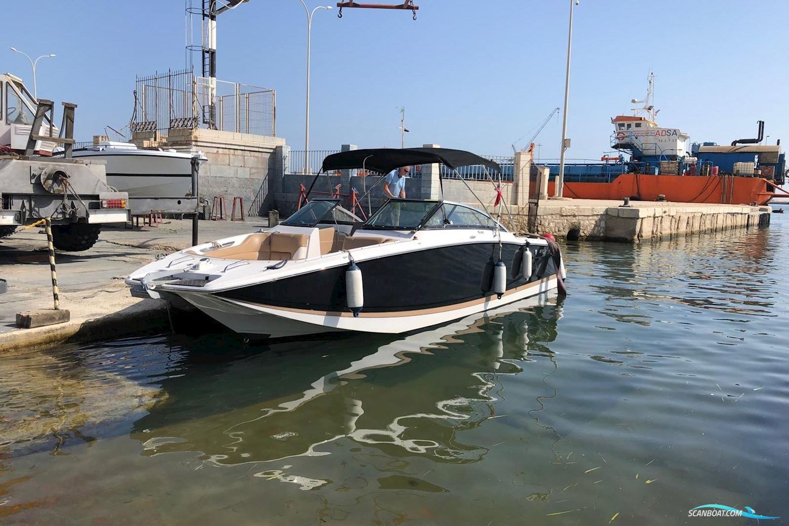 Four Winns SL262