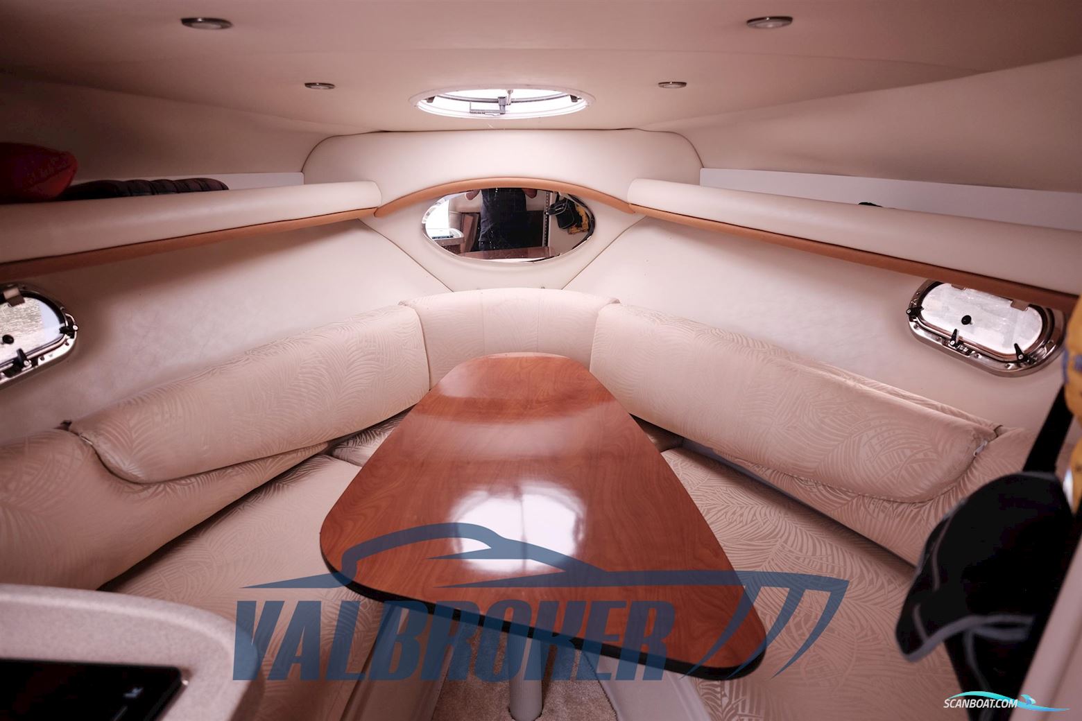 Four Winns Vista 248