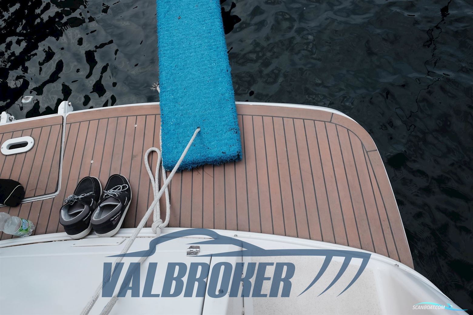 Four Winns Vista 268