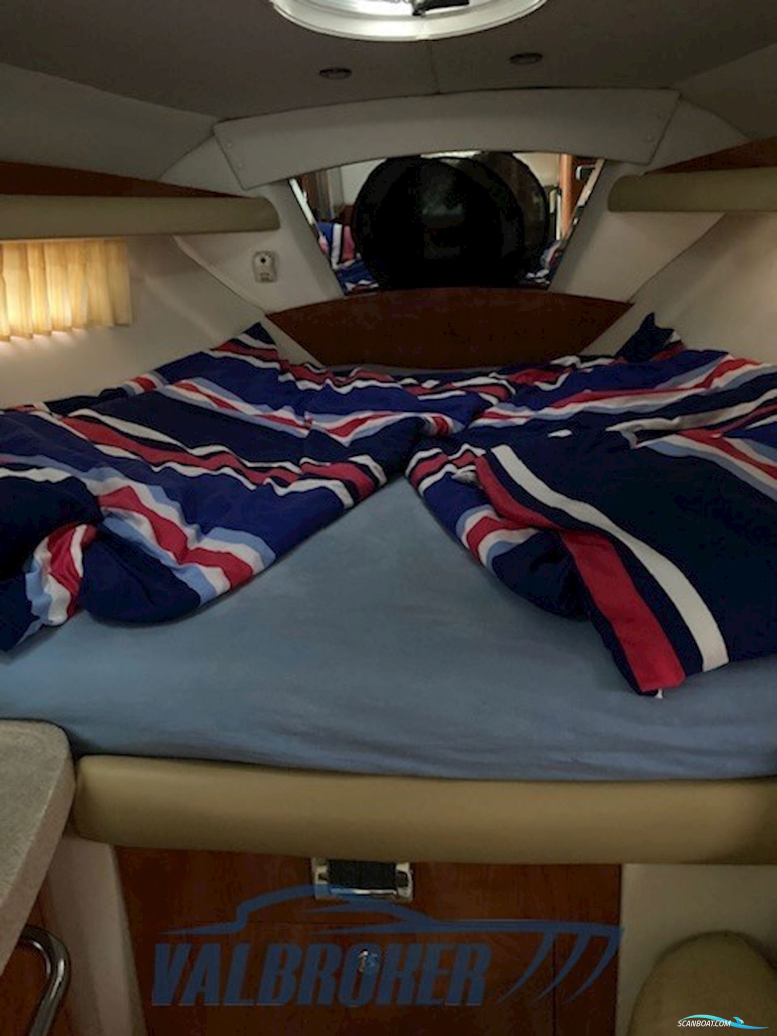 Four Winns Vista 288