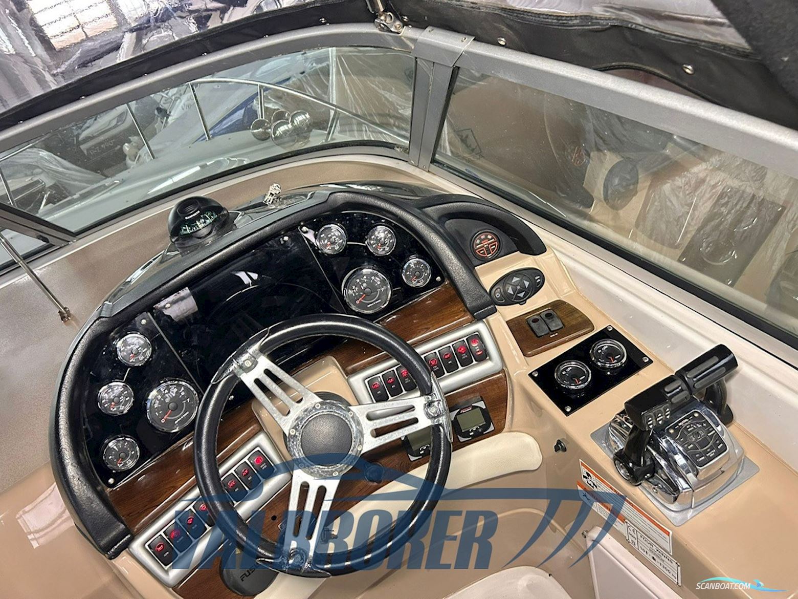 Four Winns Vista 288