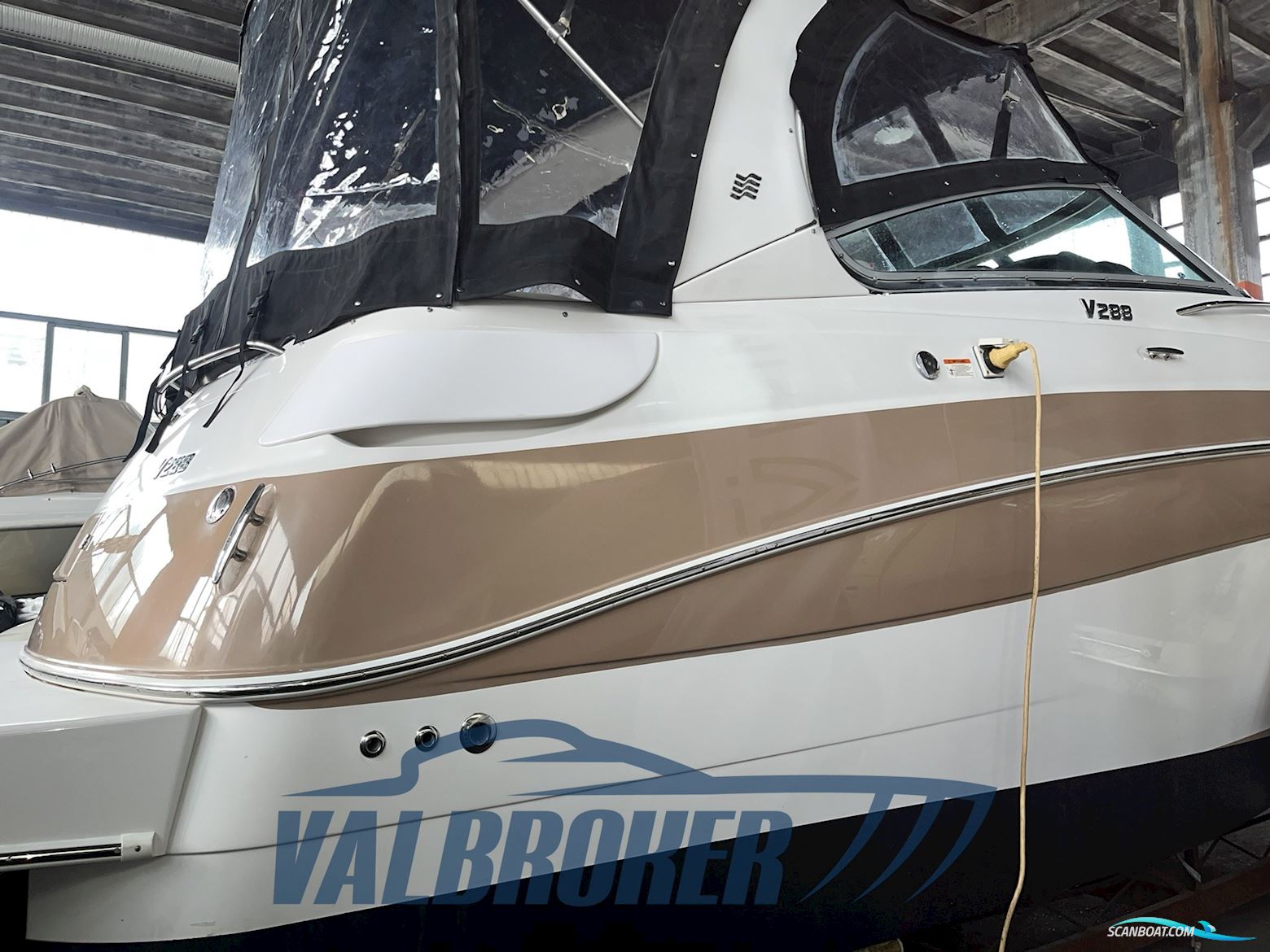 Four Winns Vista 288