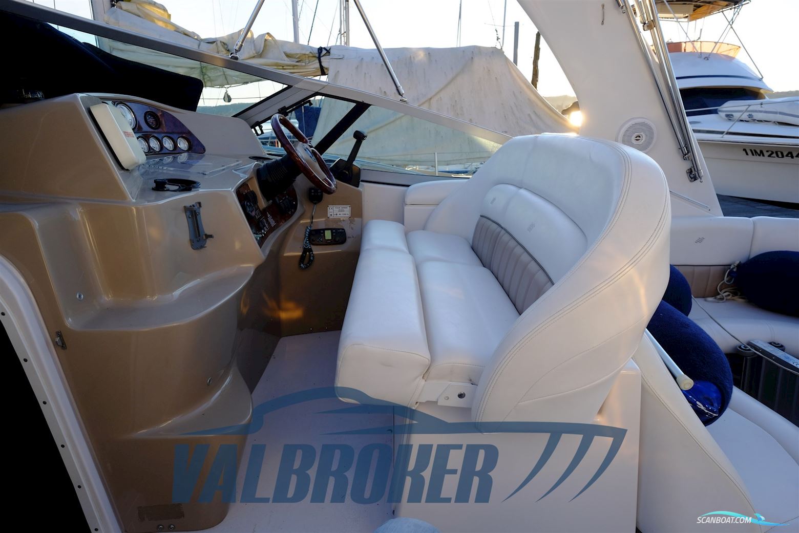 Four Winns Vista 328