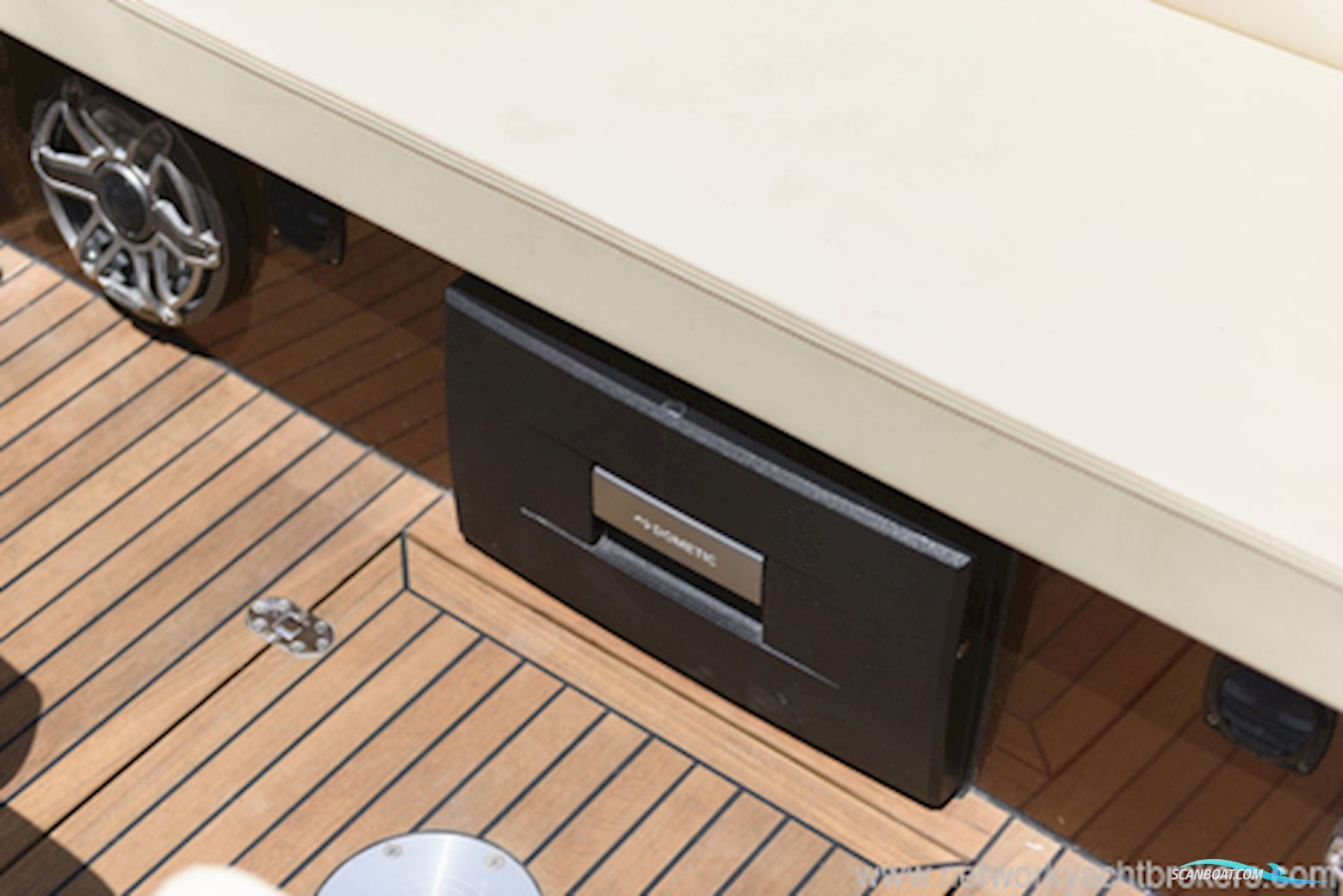 Frauscher 858  Fantom