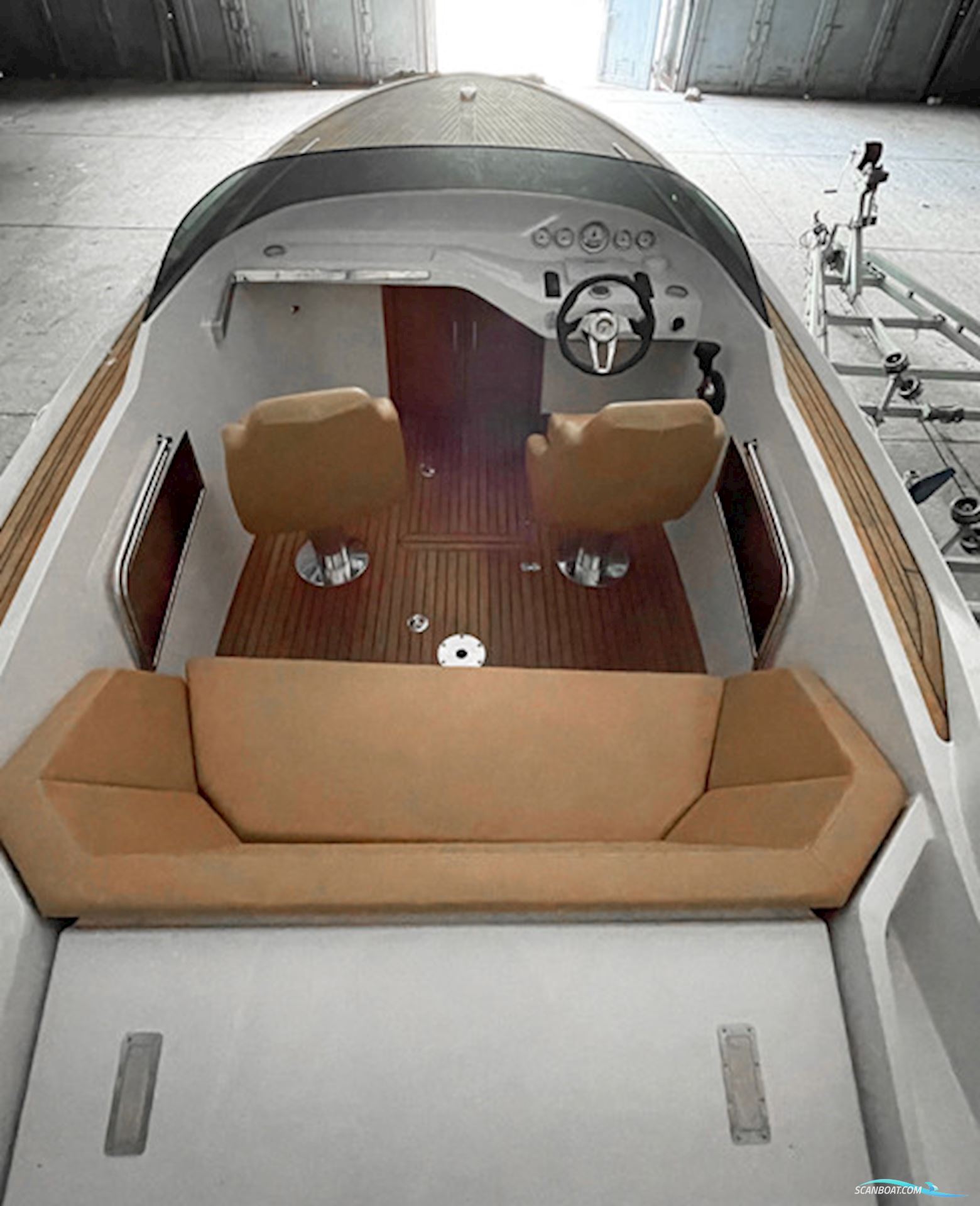 Frauscher Fantom 858