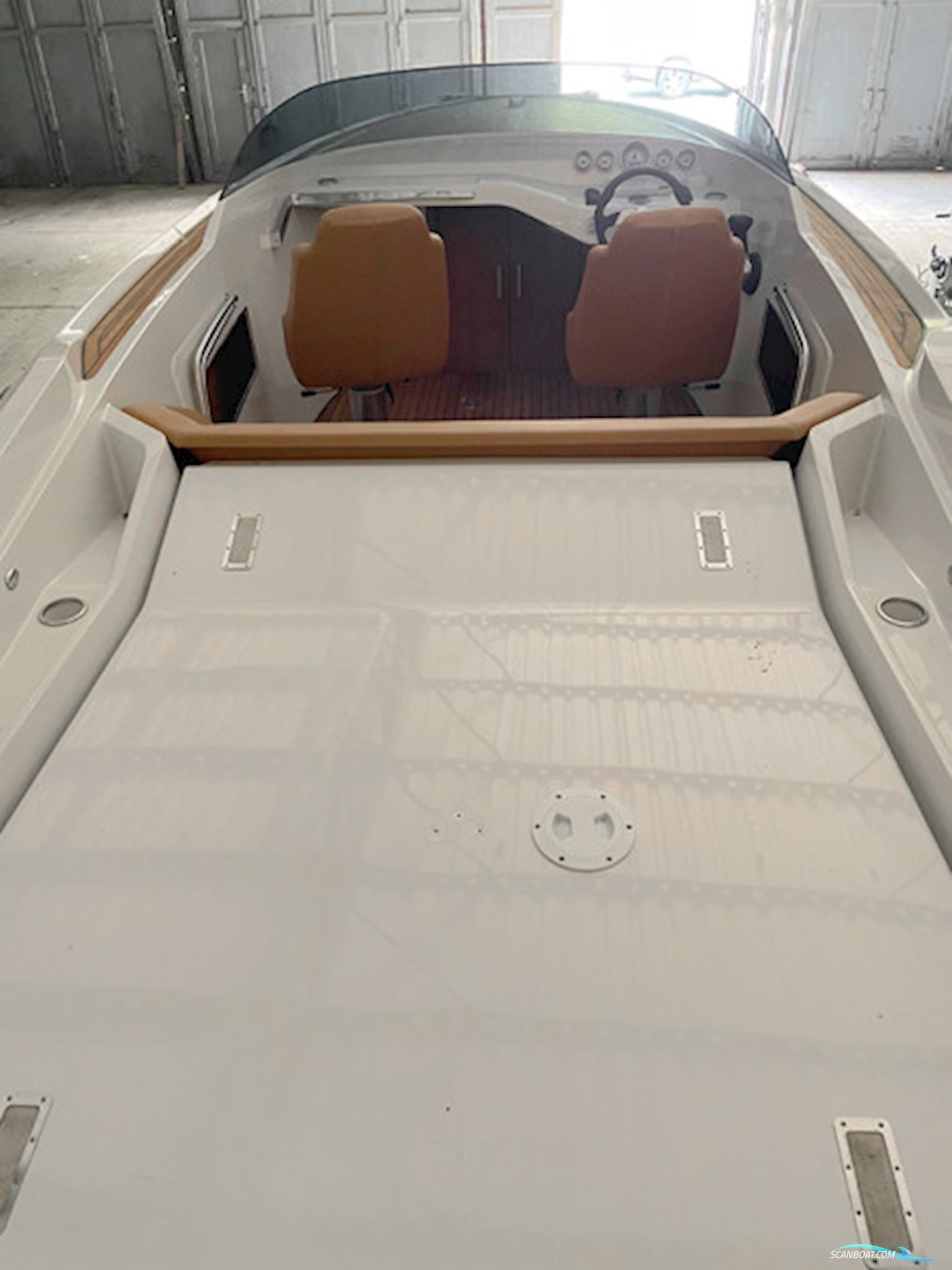 Frauscher Fantom 858