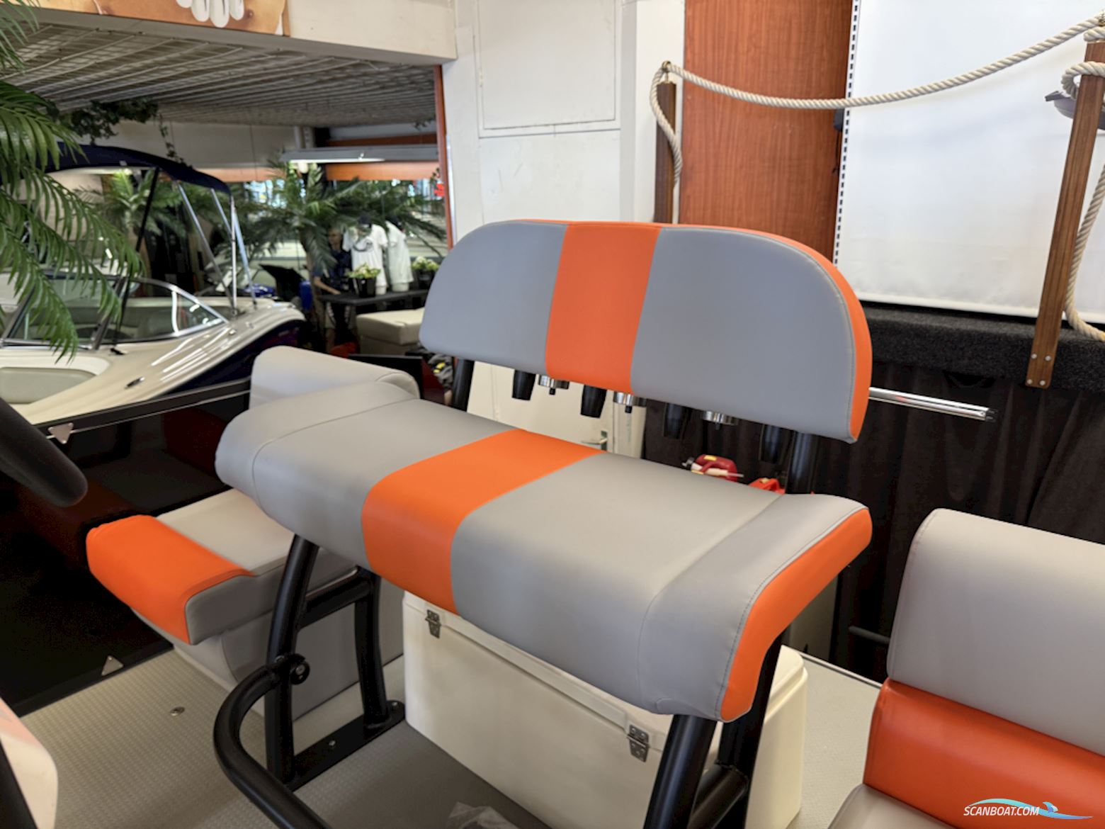 Funcruiser Pontoon 650 - NIEUW