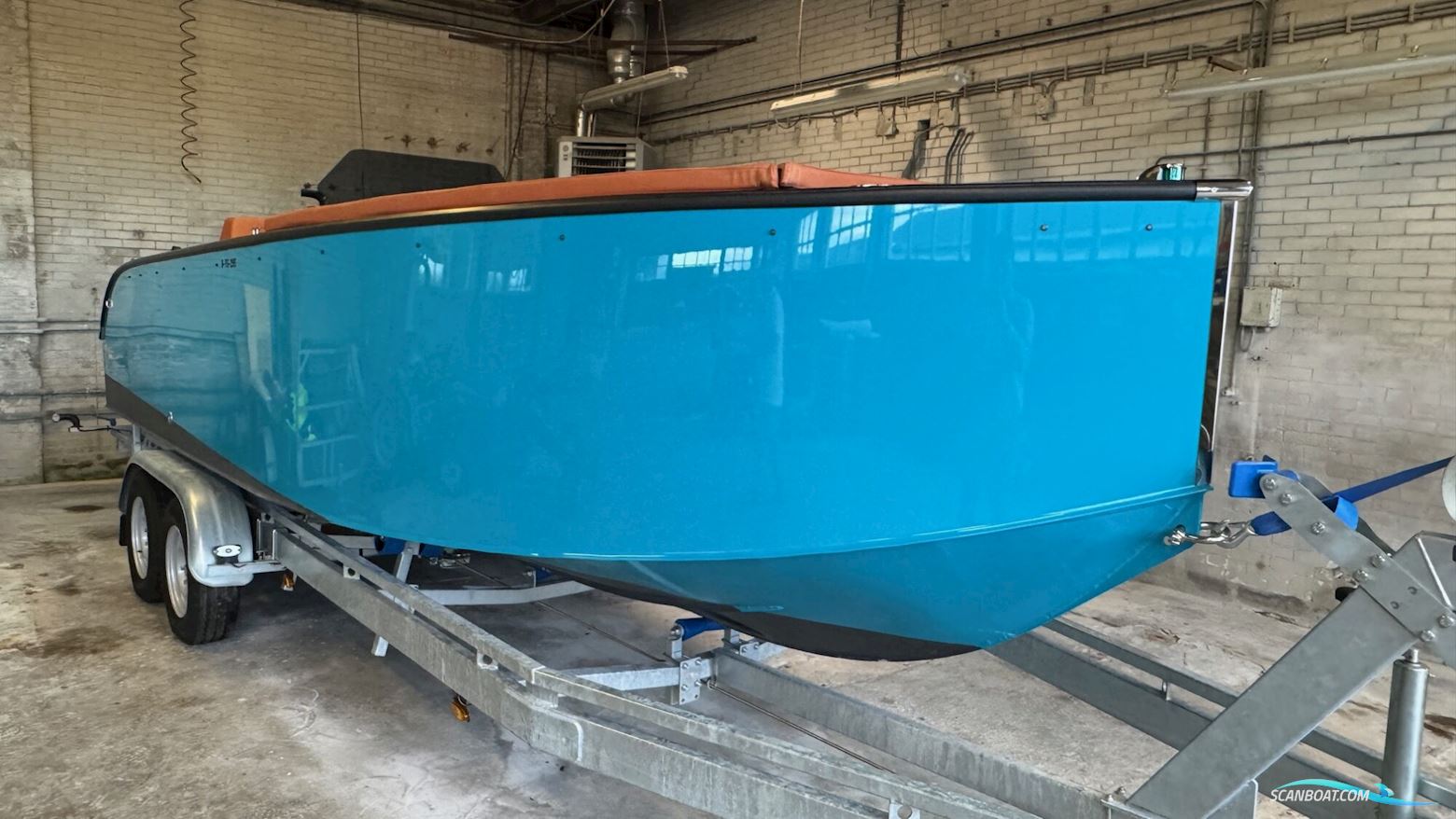 Futuro ZX-20L Tender