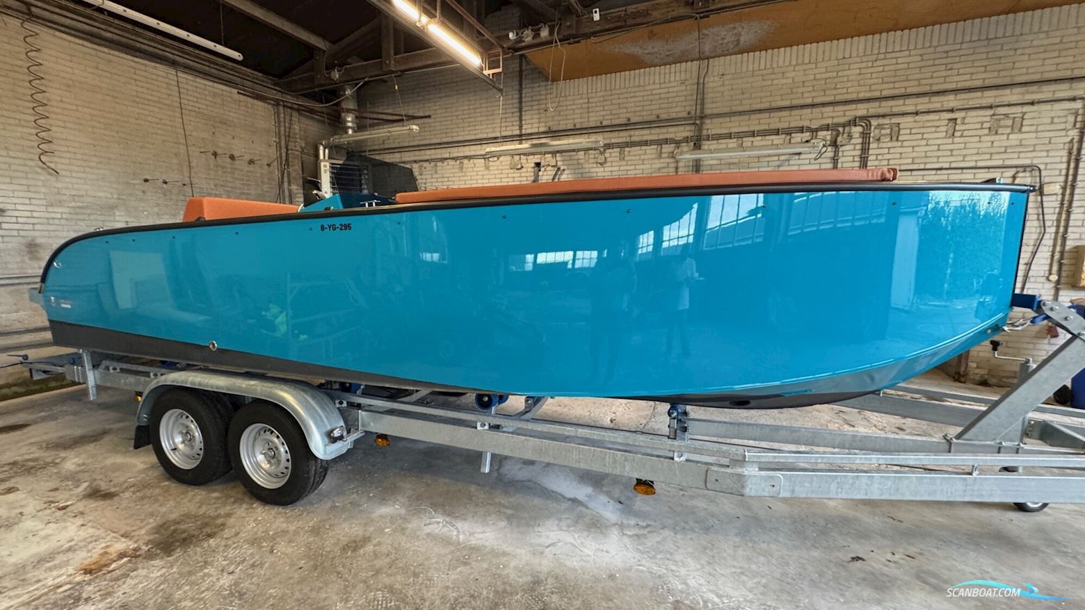 Futuro ZX-20L Tender