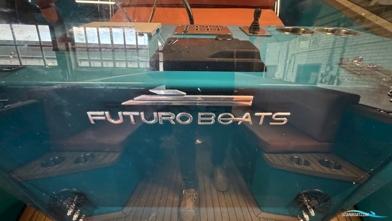 Futuro ZX-20L Tender