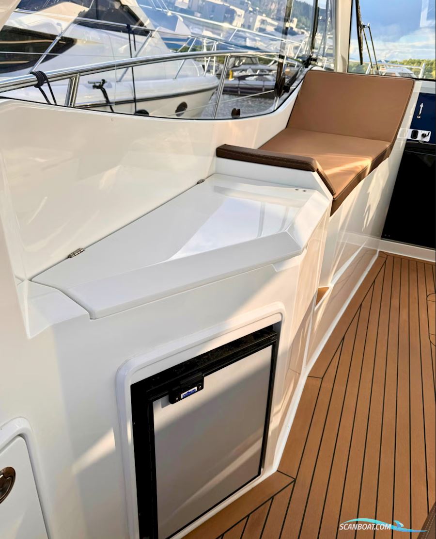 Galeon 305 Hts