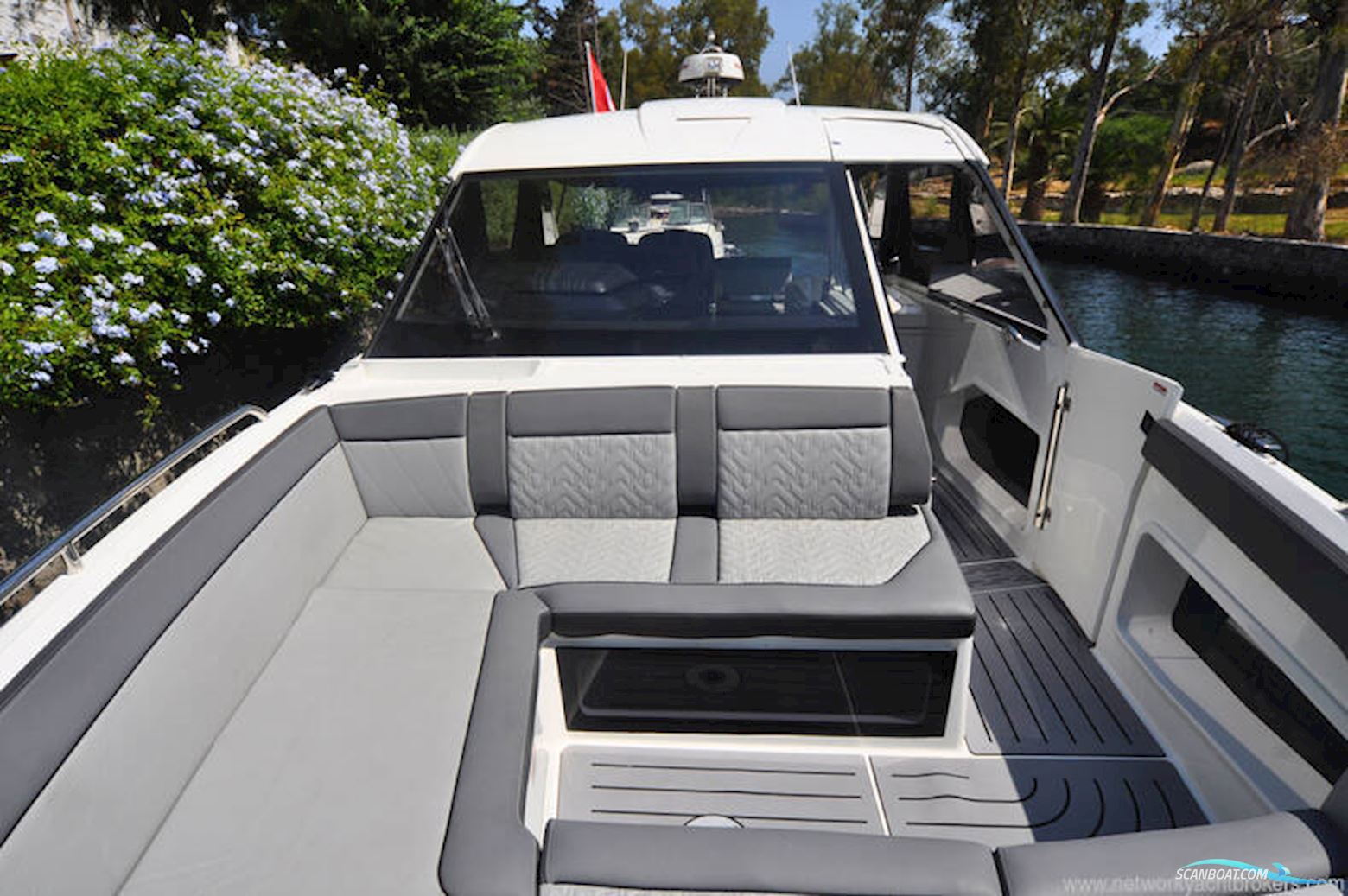 Galeon 325 Gto