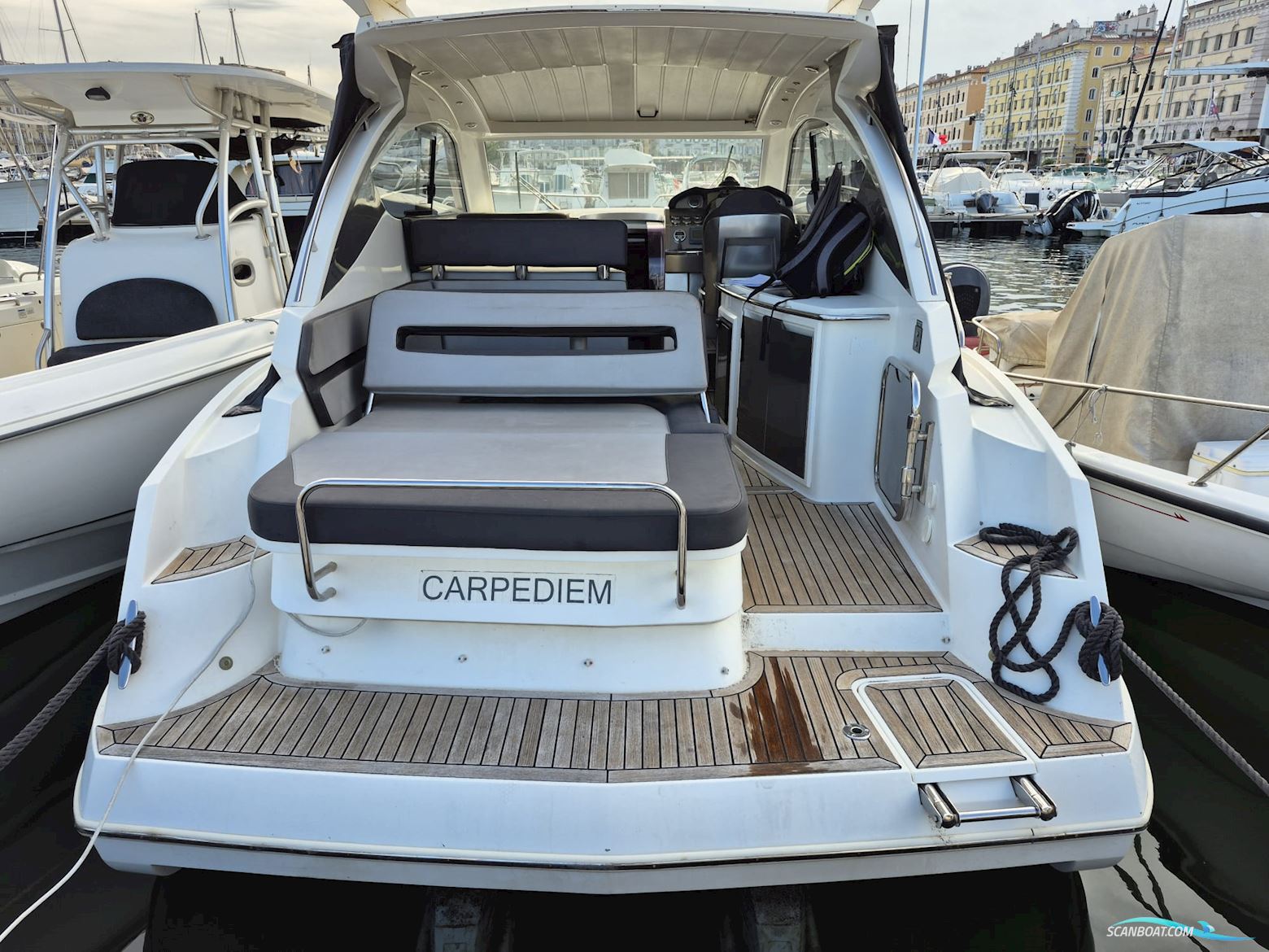 Galeon 325 Hto Avec Possibilité De Place Motorboten 2012, met VOLVO motor, France
