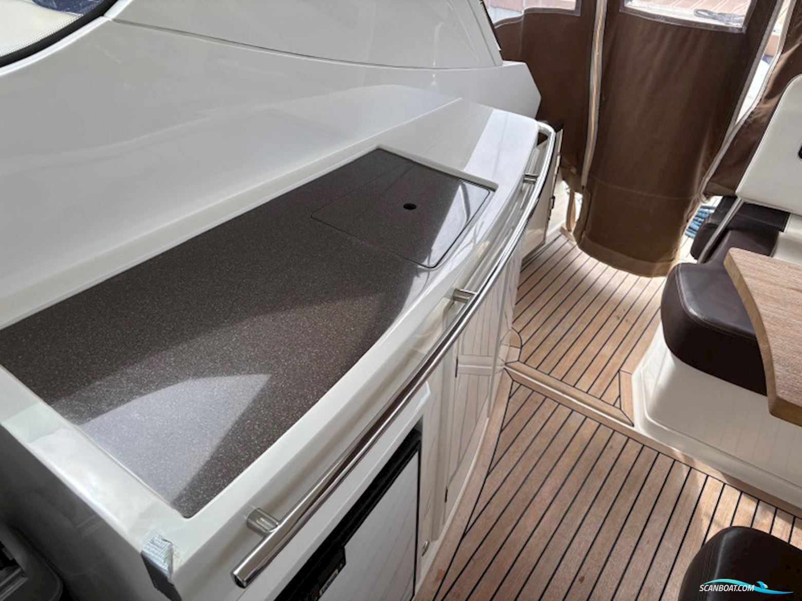 Galeon 325 Hts