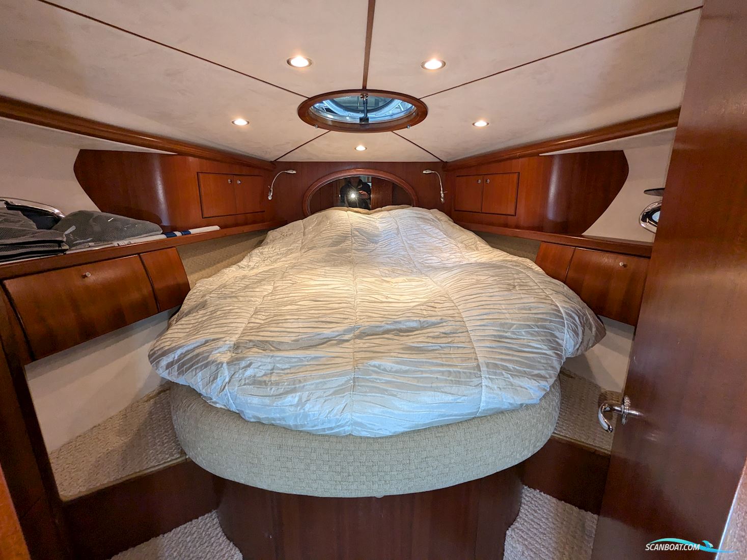 Galeon 330 Fly